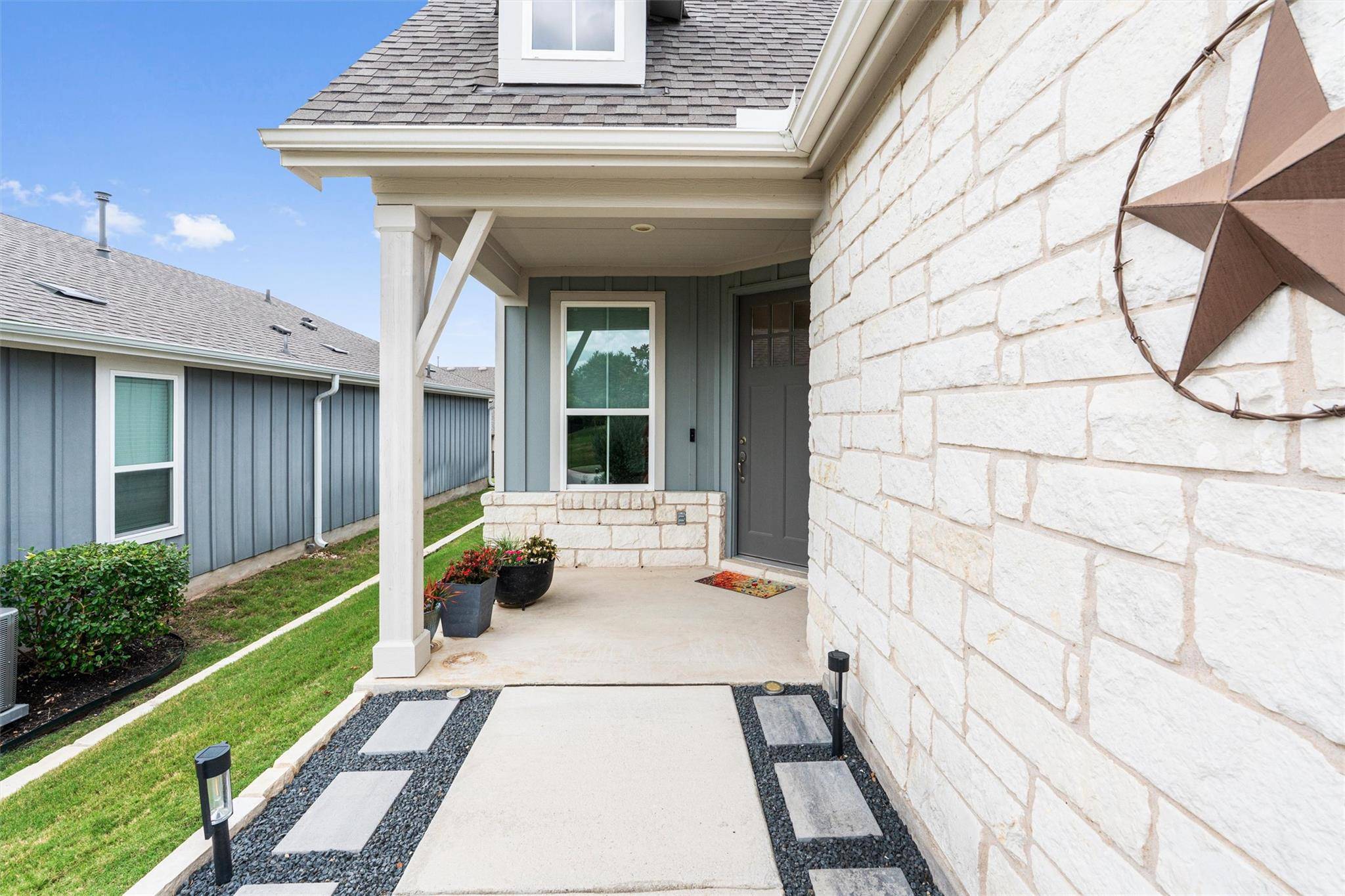 706 Kitty Hawk RD, Georgetown, TX 78633