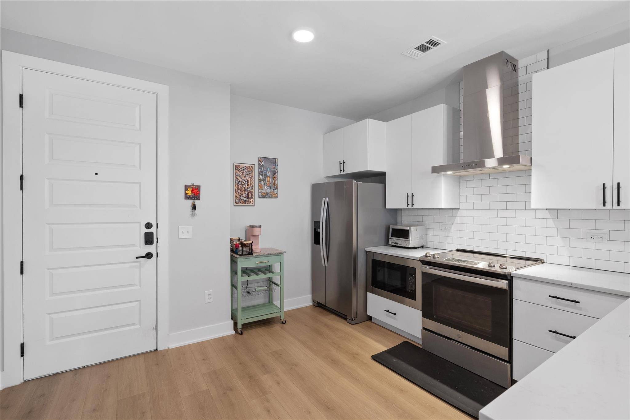 3101 Govalle Ave #210, Austin, TX 78702