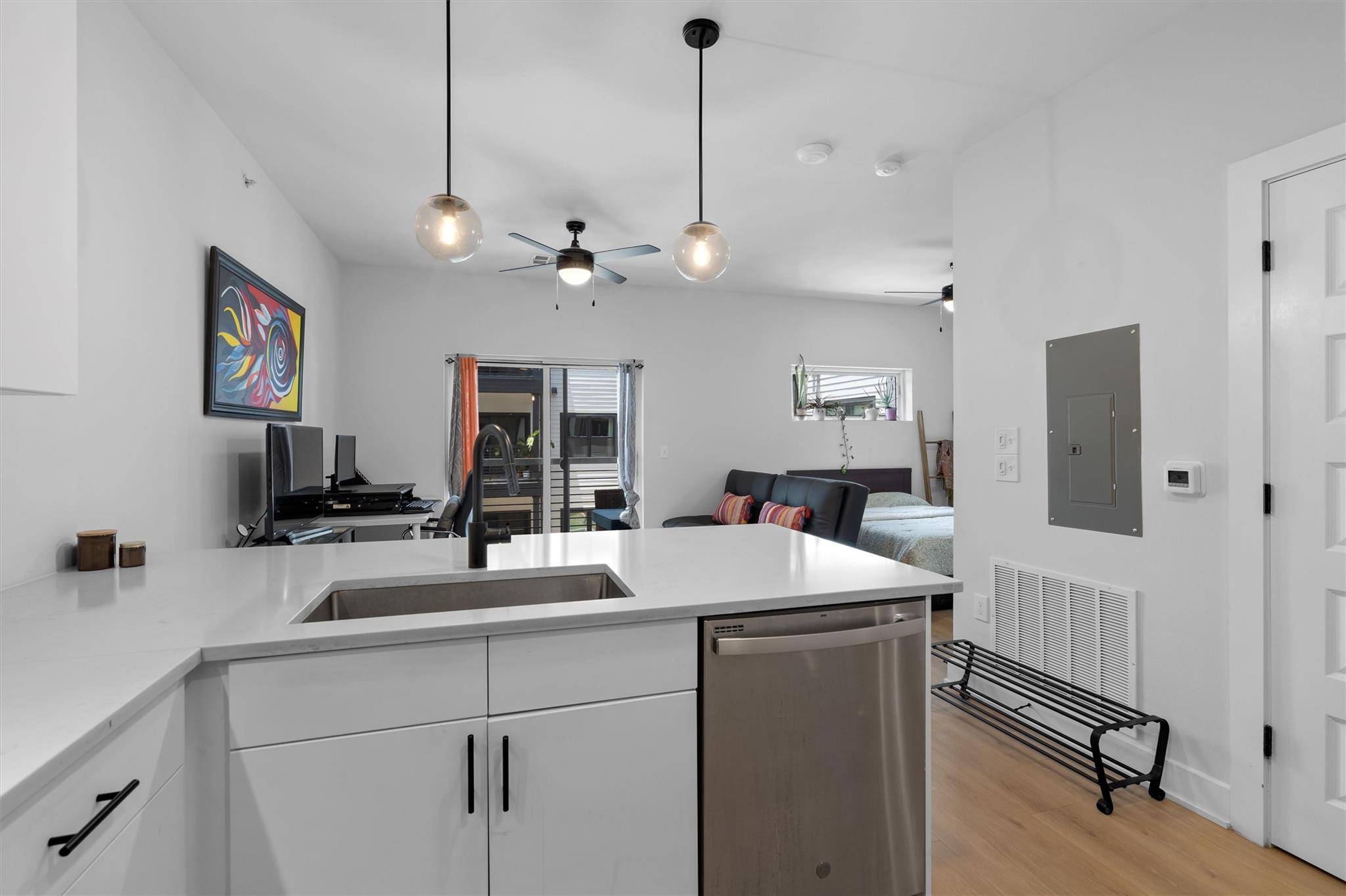 3101 Govalle Ave #210, Austin, TX 78702