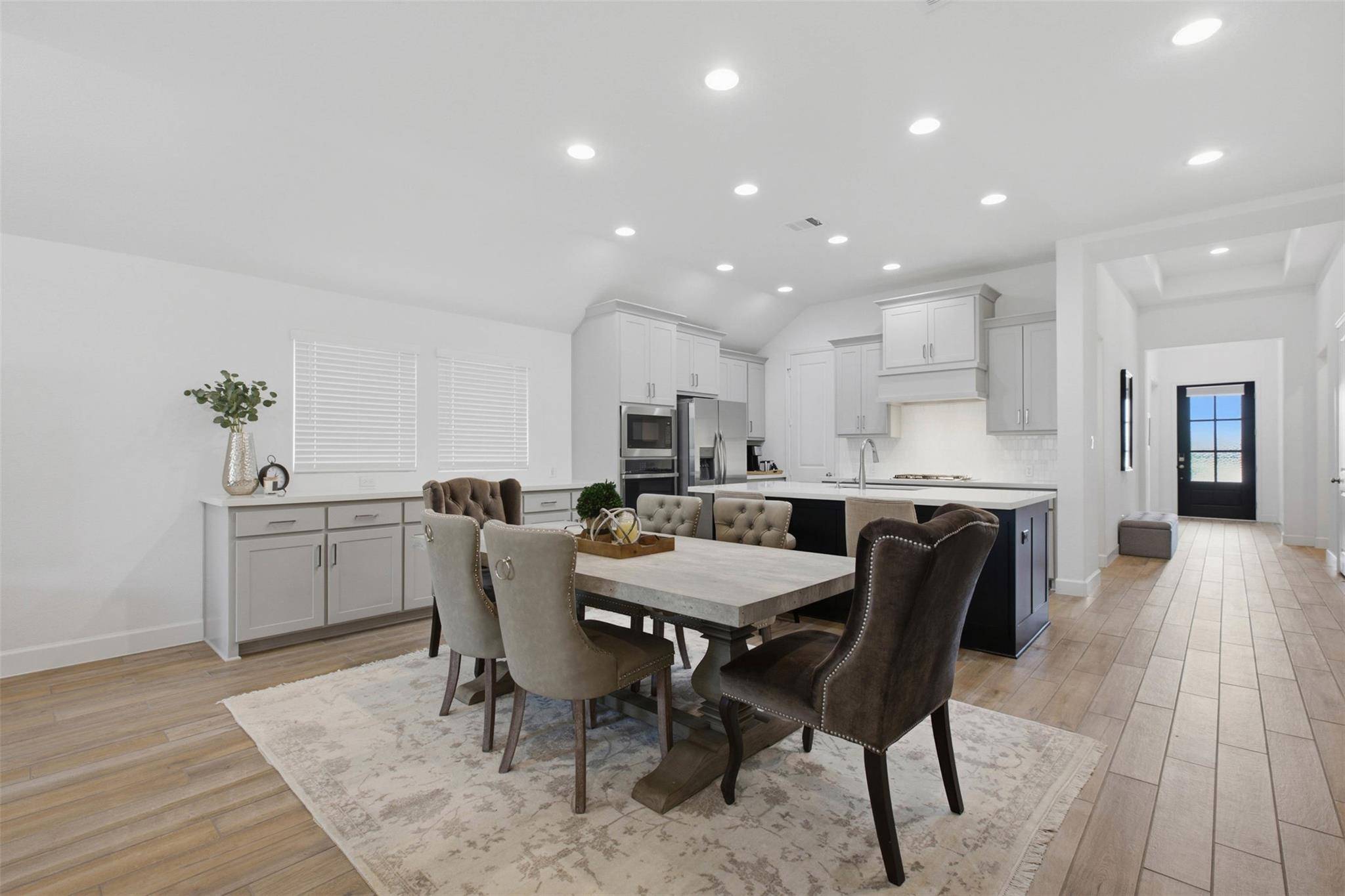 120 Berean LN, Liberty Hill, TX 78642