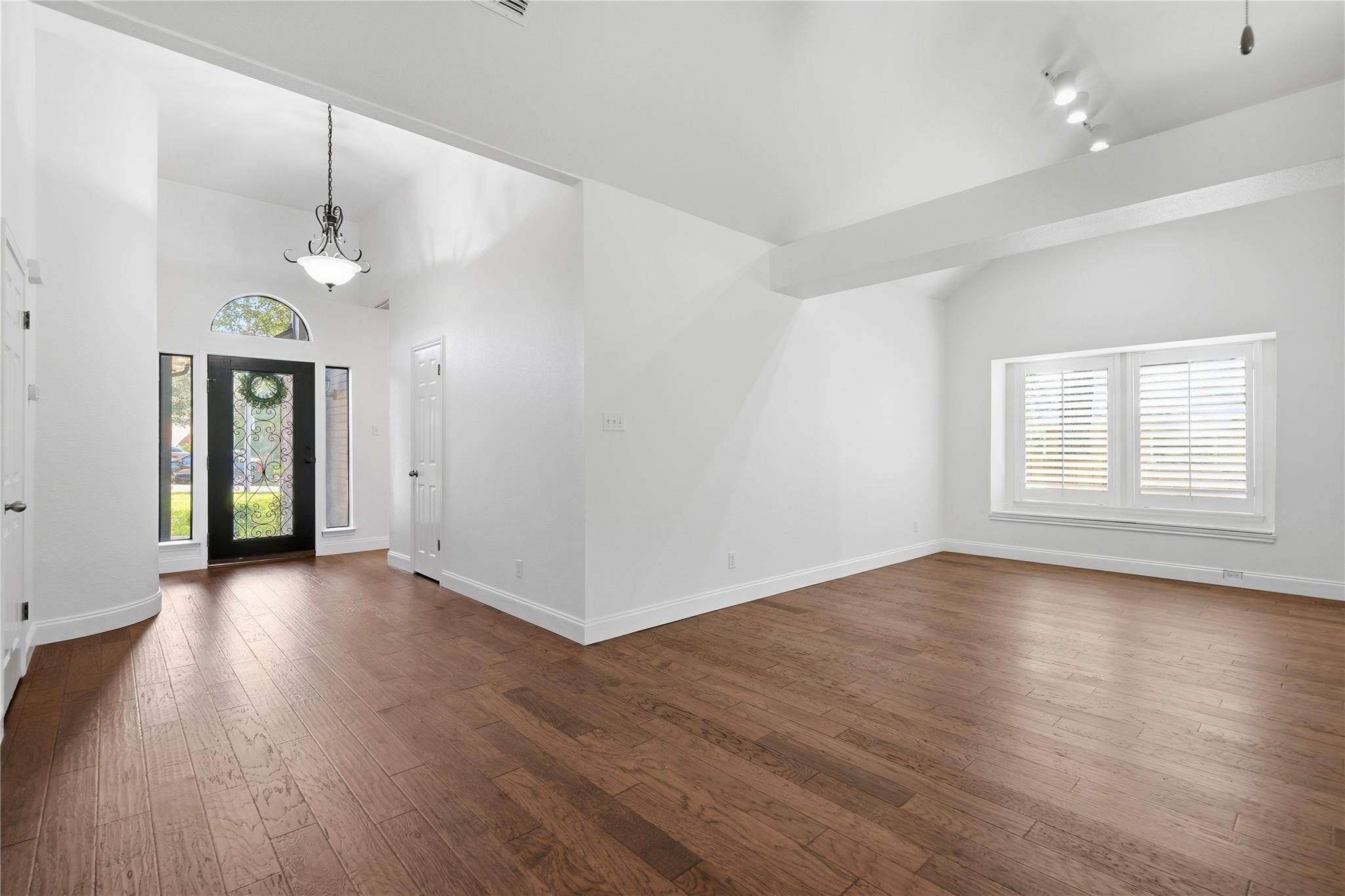 6515 Sans Souci CV, Austin, TX 78759