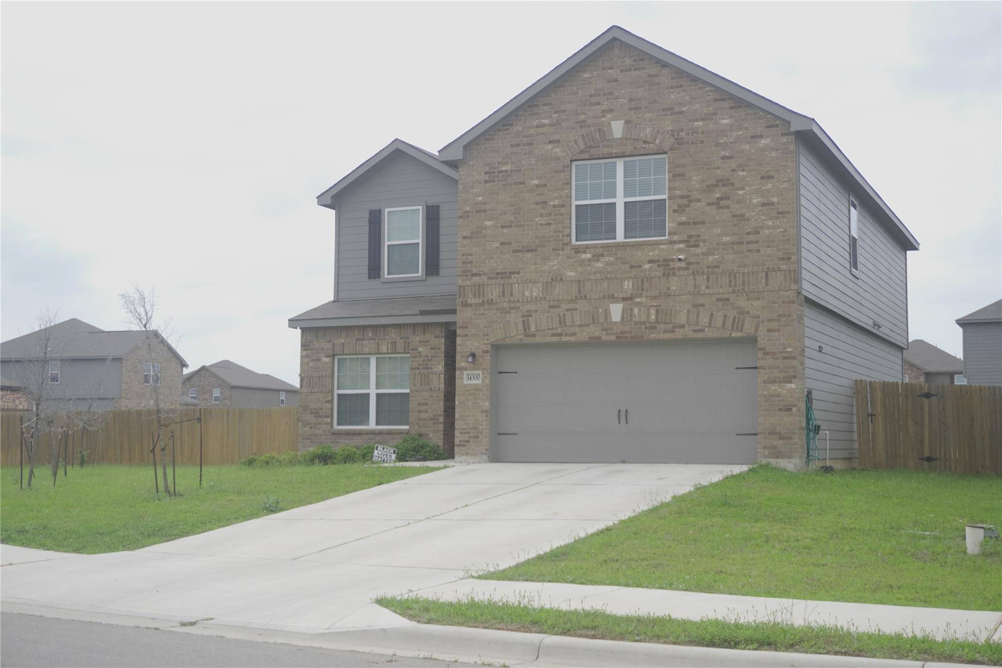 14300 Prairie Sod LN, Elgin, TX 78621