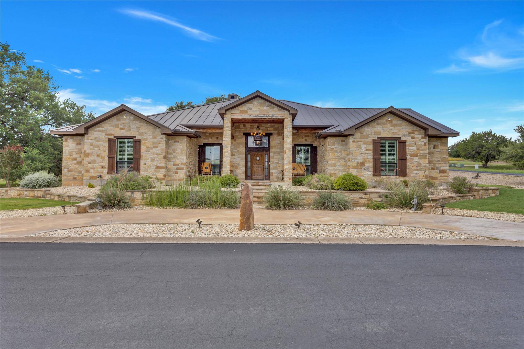 101 Fox Fur, Horseshoe Bay, TX 78657
