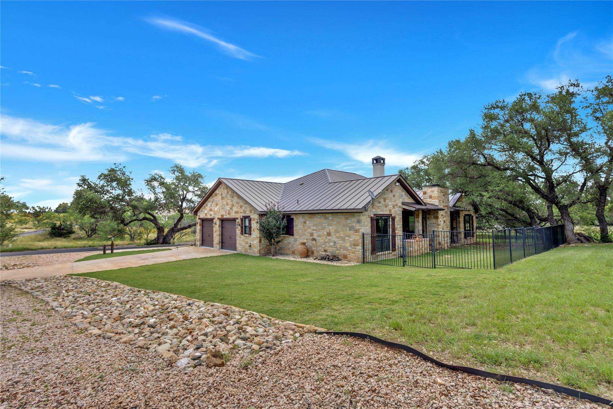 101 Fox Fur, Horseshoe Bay, TX 78657