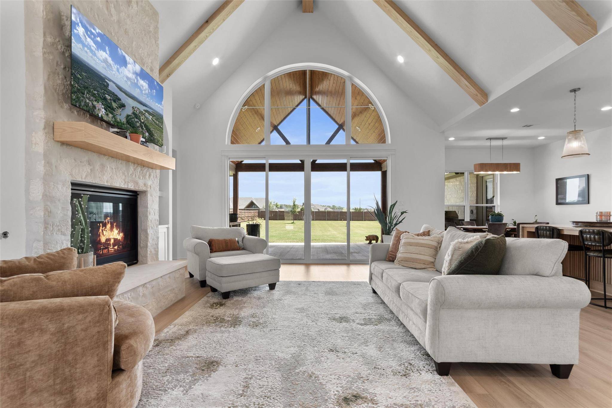 1602 Hunt DR, Salado, TX 76571