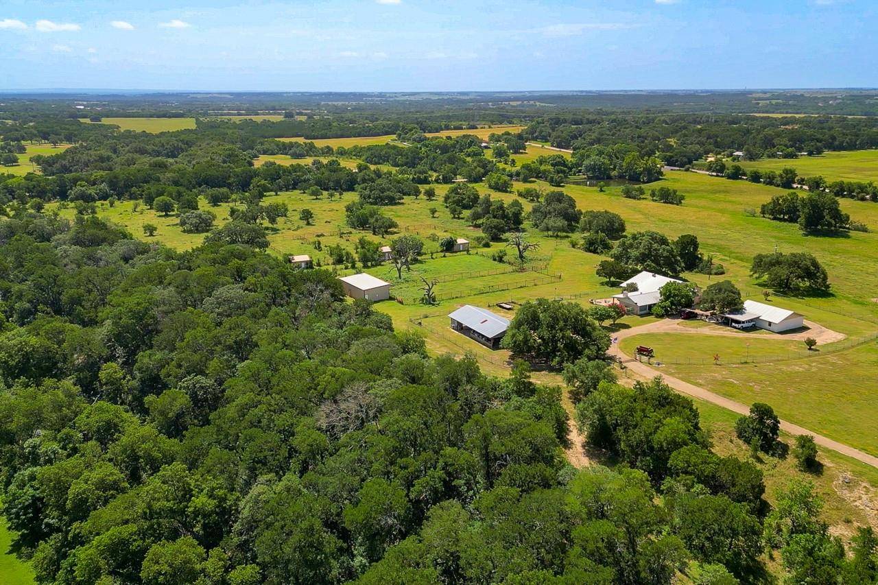1498 Elmer King RD, Belton, TX 76513