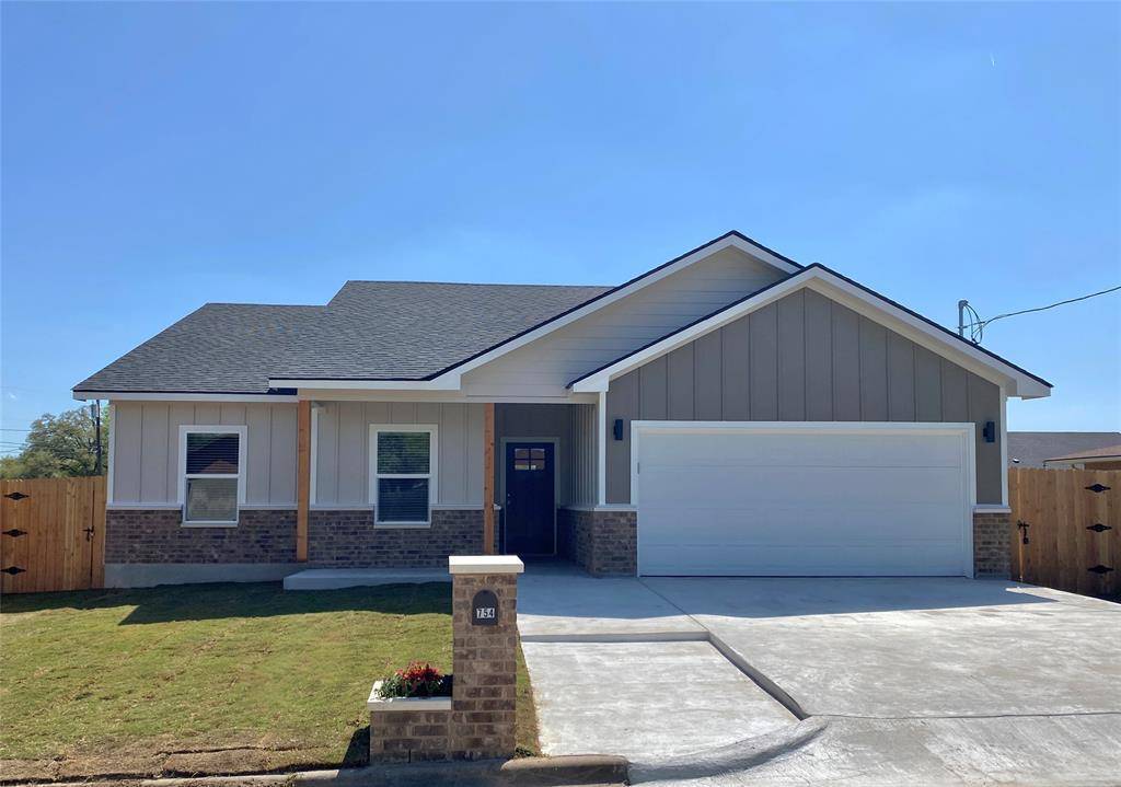 754 W. Columbus ST, Giddings, TX 78942