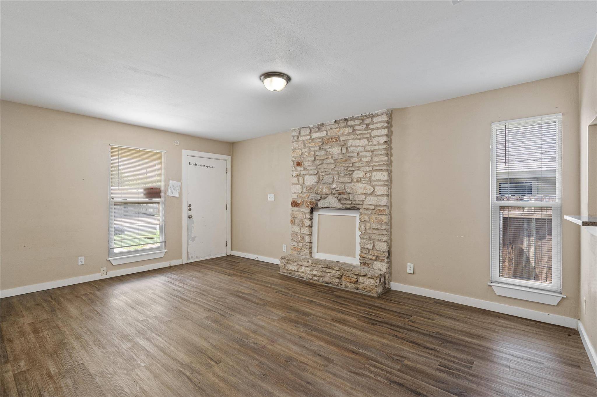 900 Fieldwood DR, Austin, TX 78758