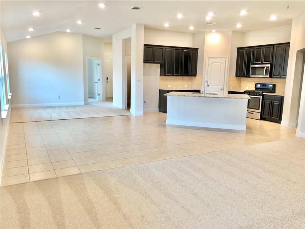 1108 Laceflower LN, Leander, TX 78641