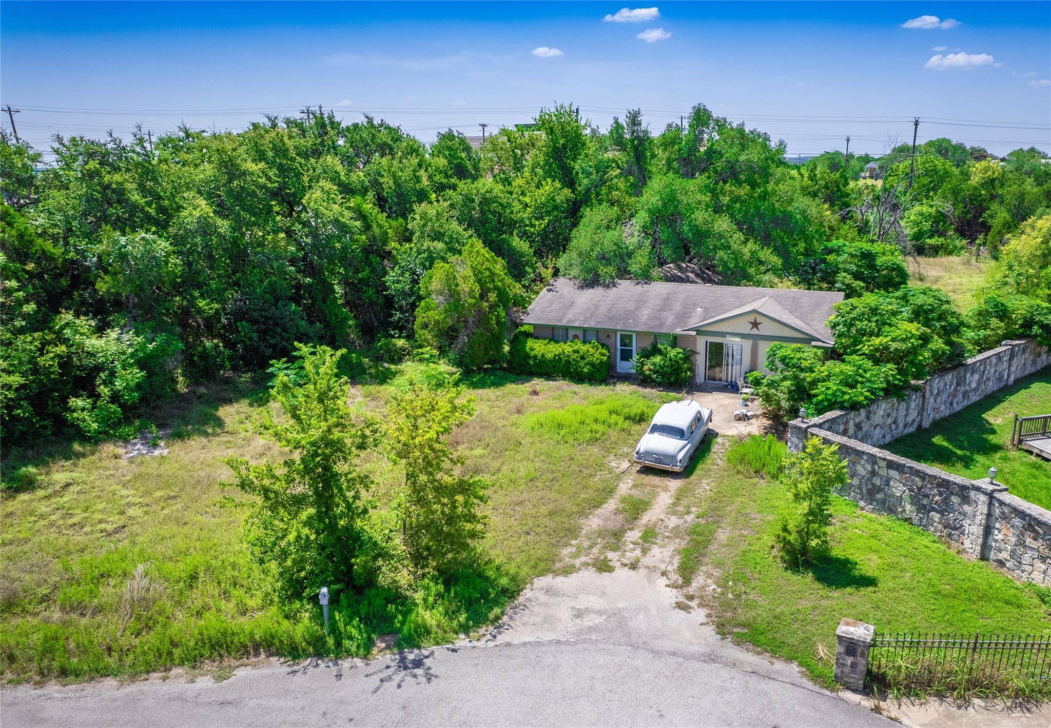 10203 Oak Grove CIR #A, Austin, TX 78736