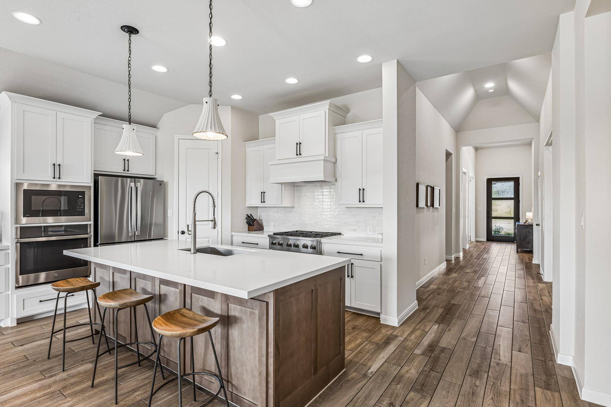 1200 Scenic Green LOOP, Georgetown, TX 78628