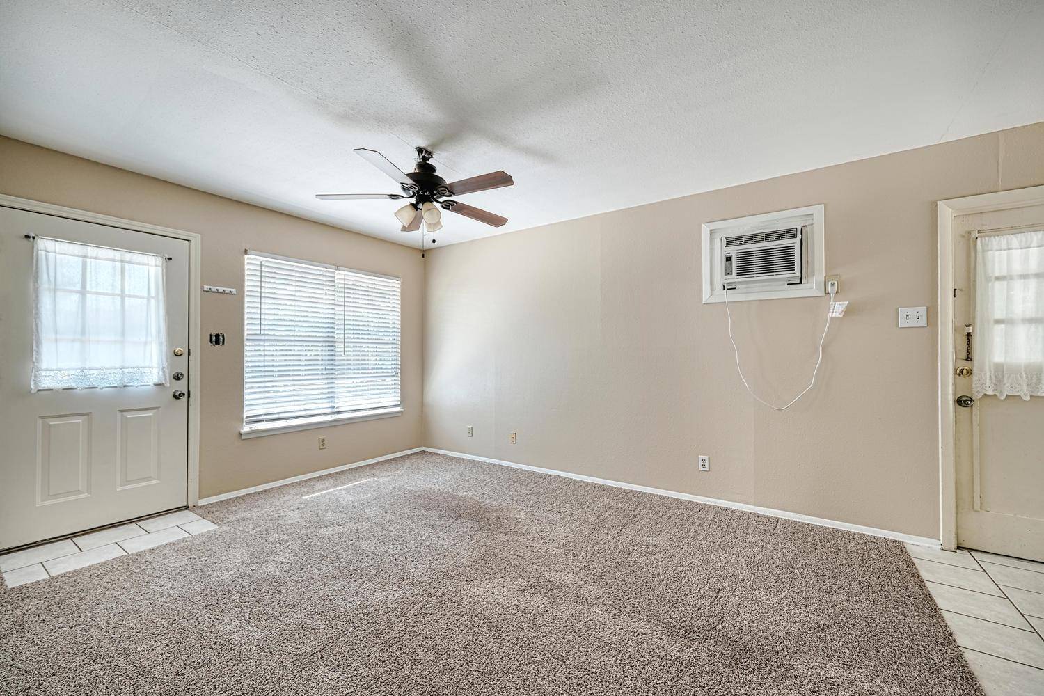 4906 Gladeview DRS, Austin, TX 78745