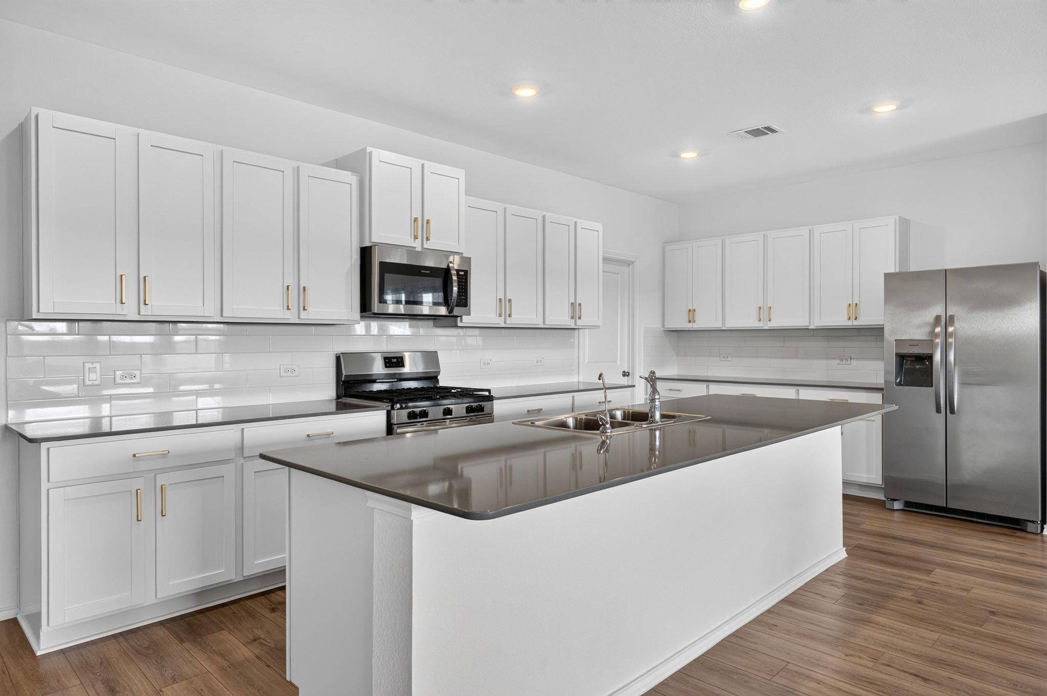 1265 Aquilla DR, Leander, TX 78641