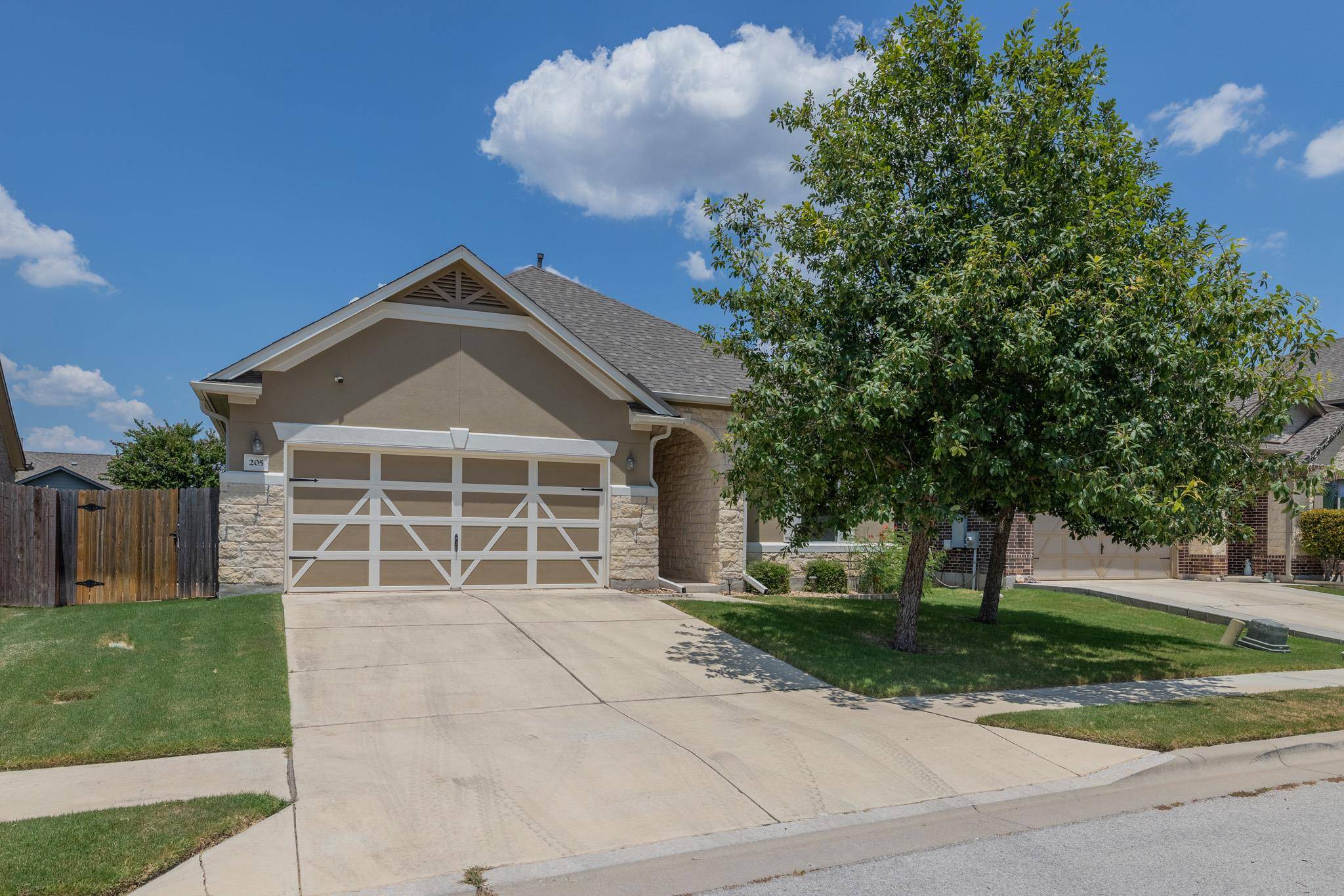 205 Mauldin ST, Georgetown, TX 78628