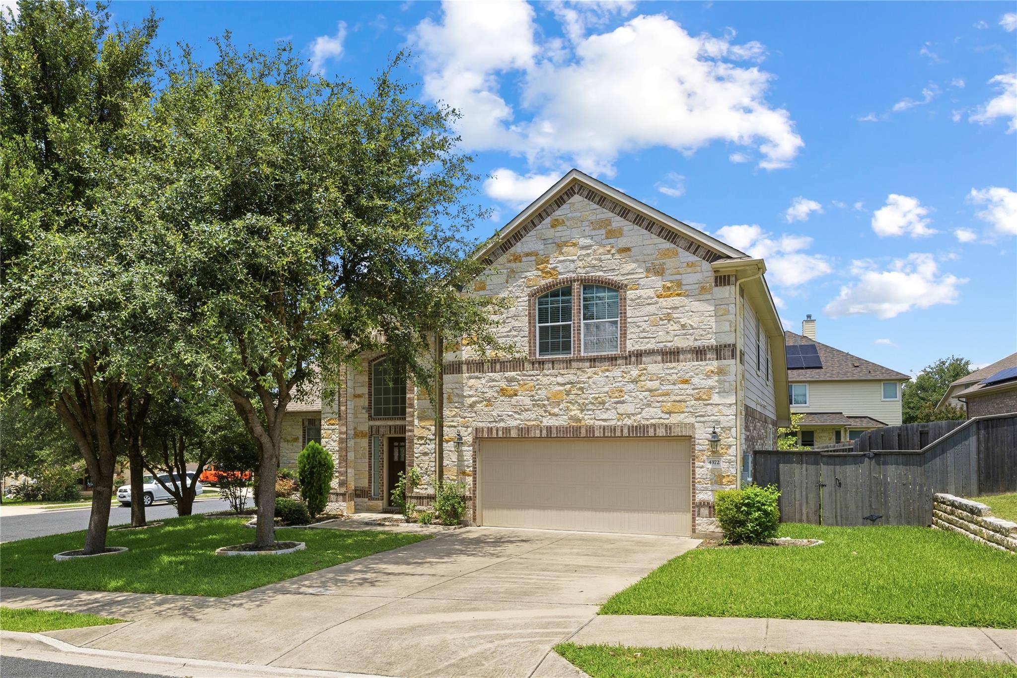4372 Barchetta DR, Round Rock, TX 78665