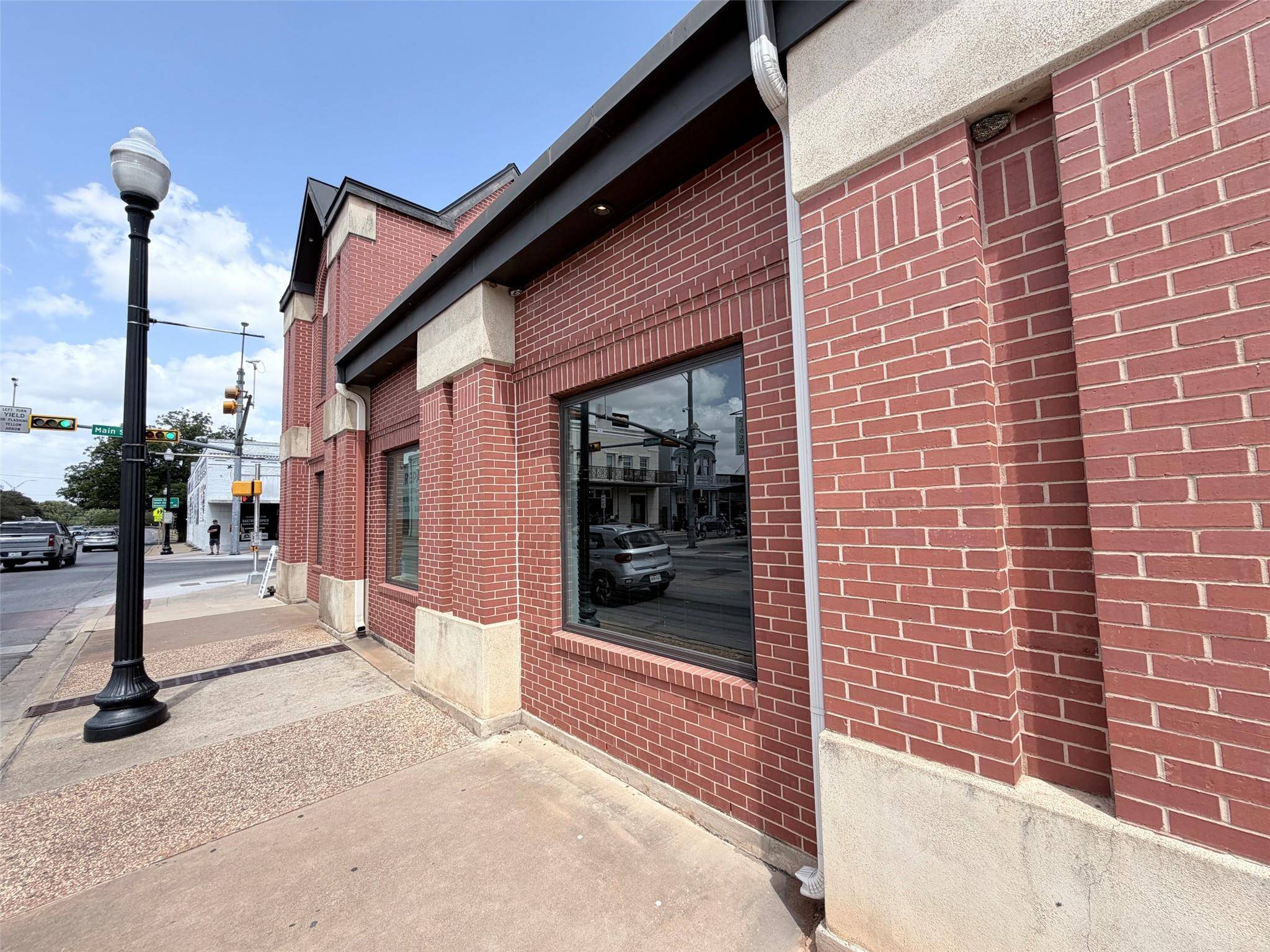 702 Chestnut ST #202, Bastrop, TX 78602