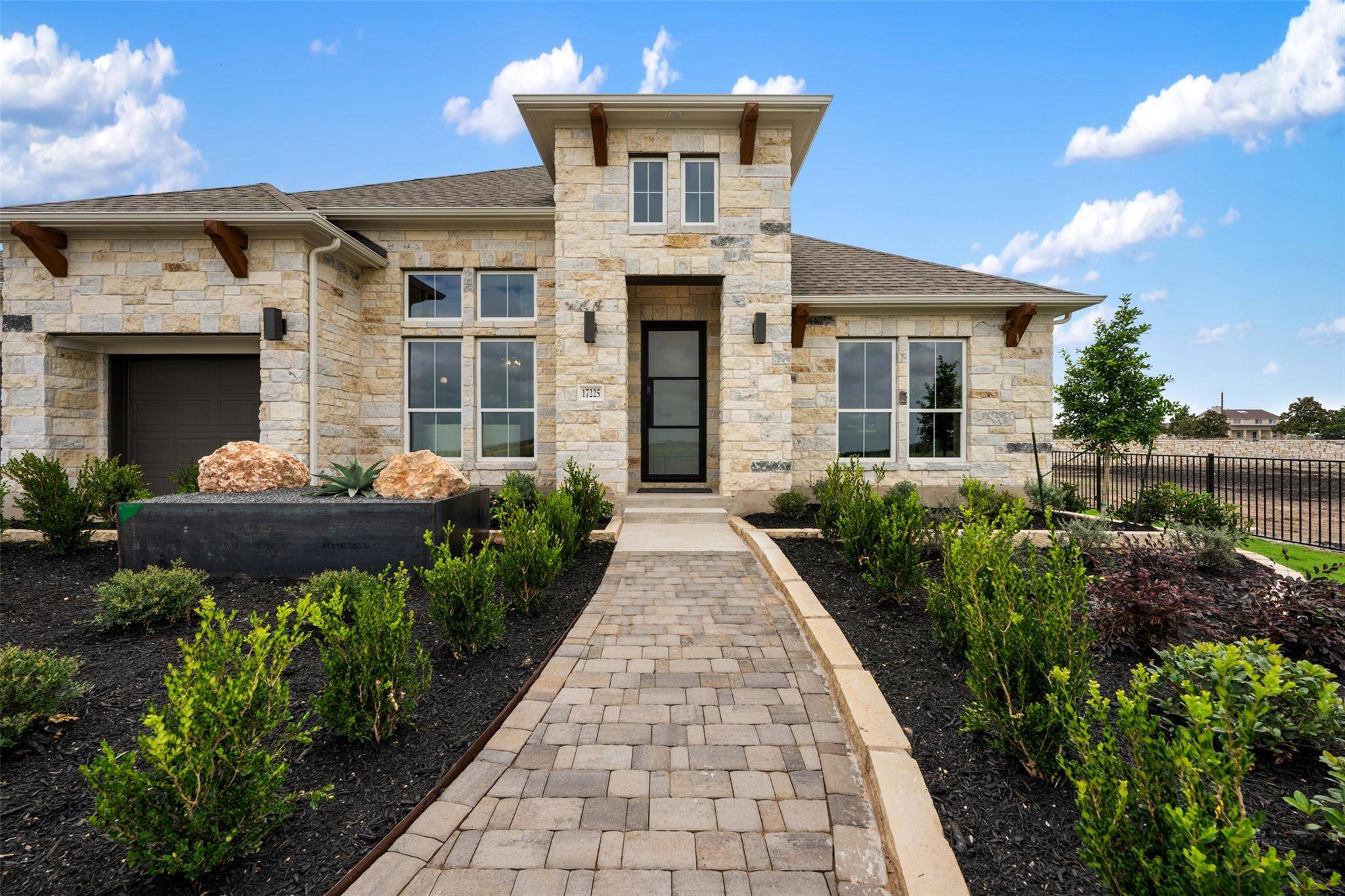 132 Bigtooth Maple LN, San Marcos, TX 78666