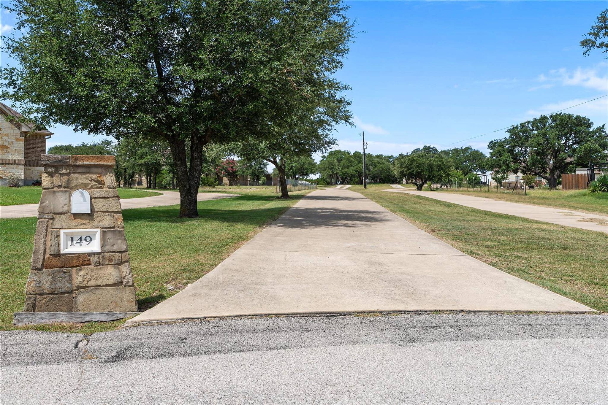149 Sunrise CIR, Liberty Hill, TX 78642