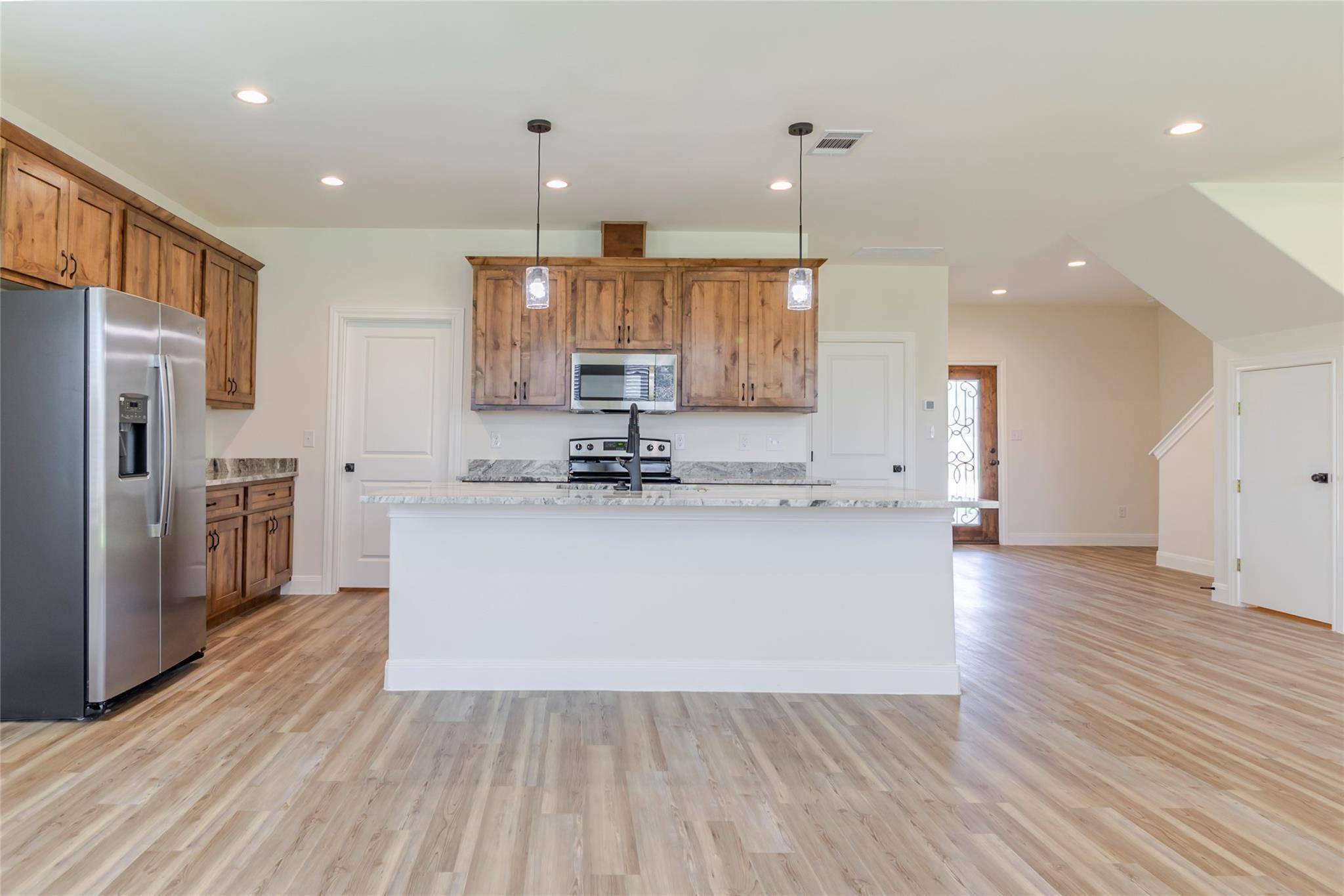 112 Callie ST, Smithville, TX 78957