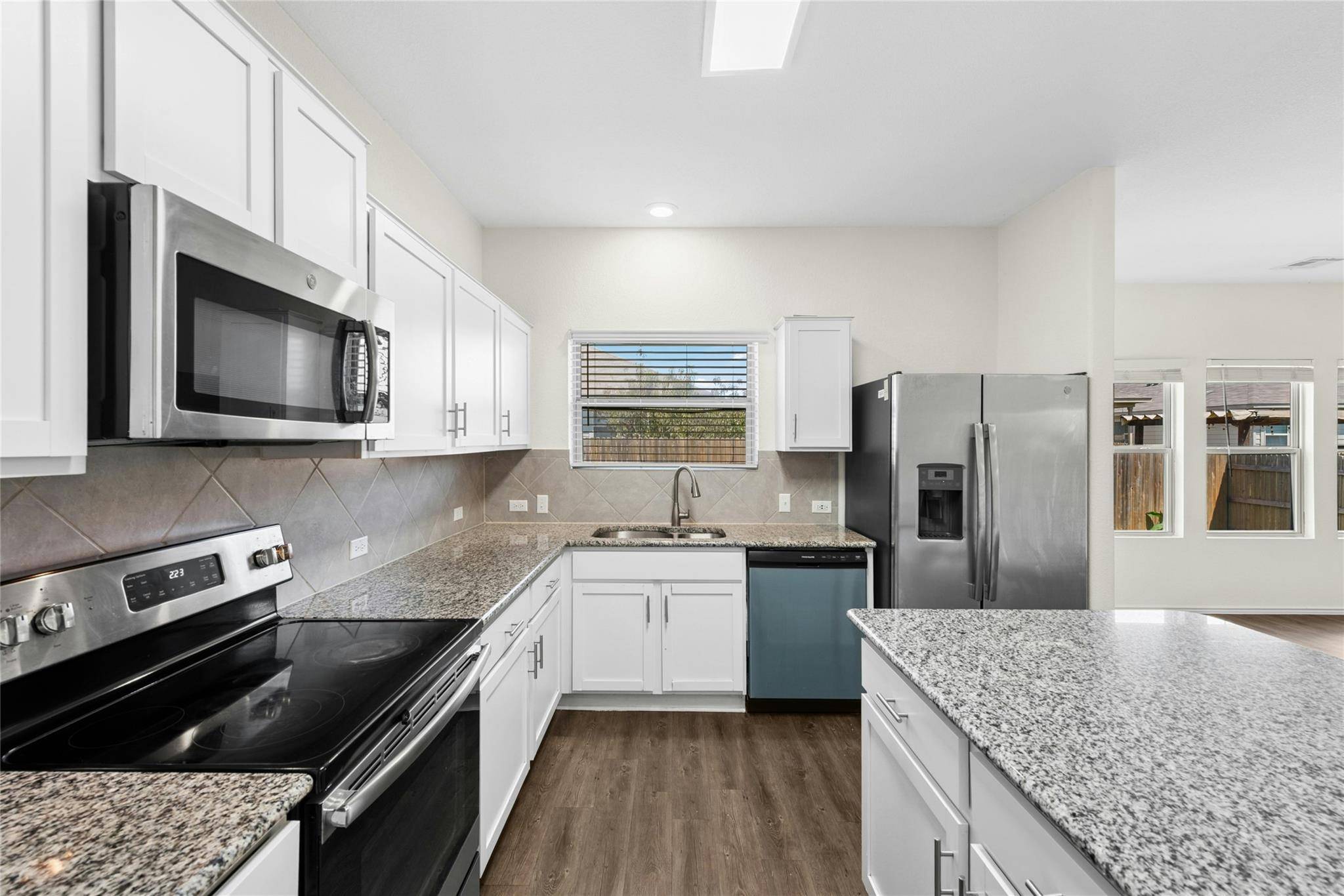 513 Circle WAY, Jarrell, TX 76537