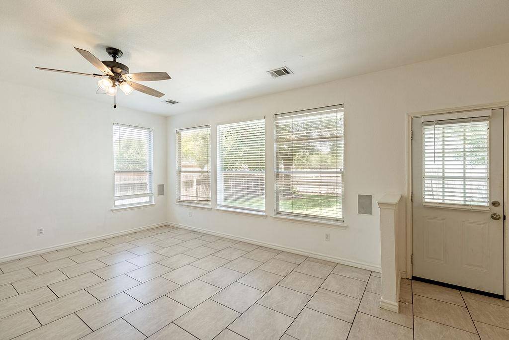 1016 Tom Seaver PL, Round Rock, TX 78665