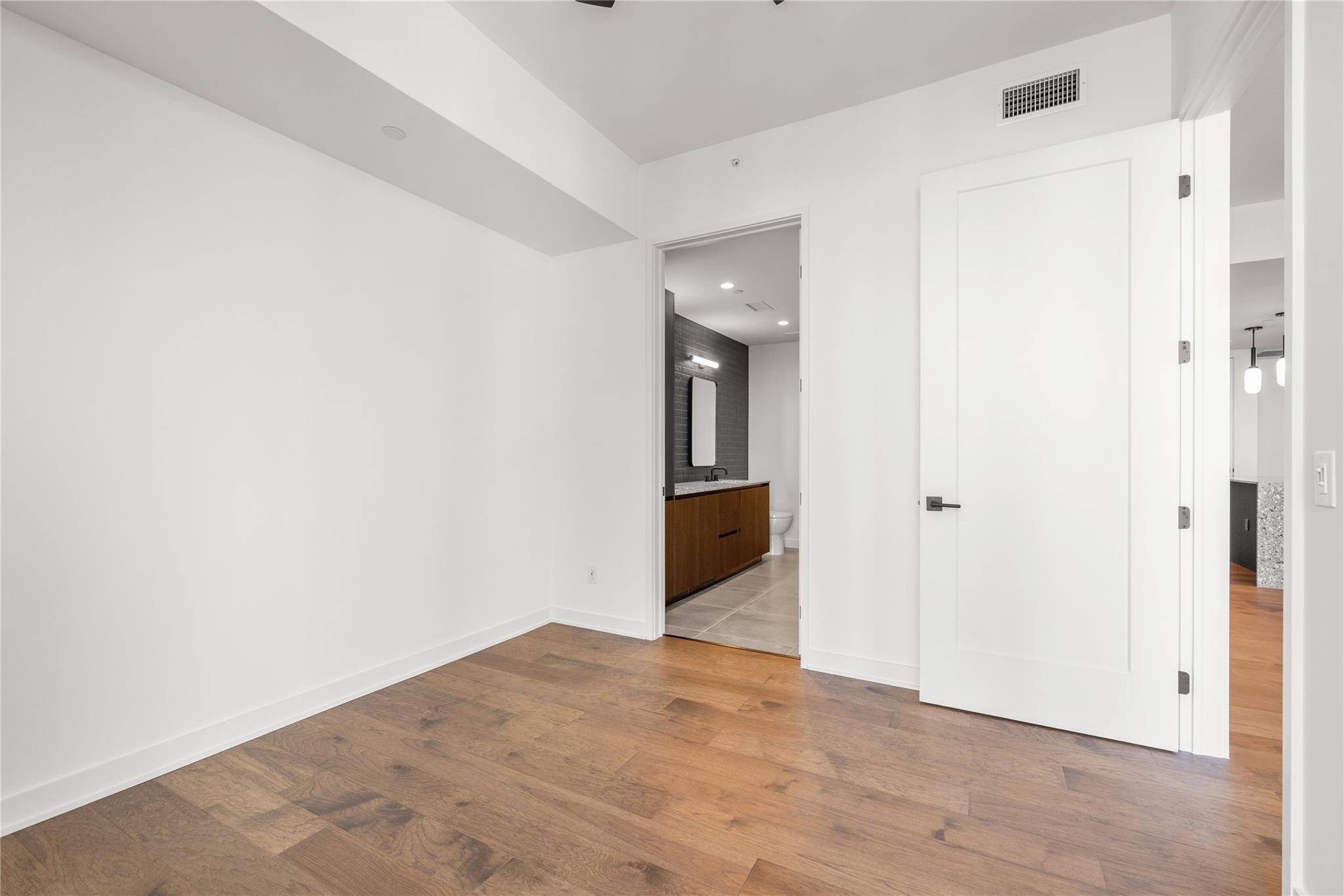 84 East Ave #1905, Austin, TX 78701