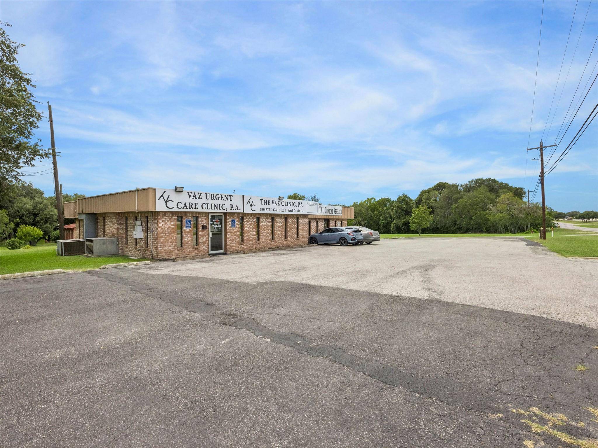 1103 N Sarah Dewitt DR N, Gonzales, TX 78629