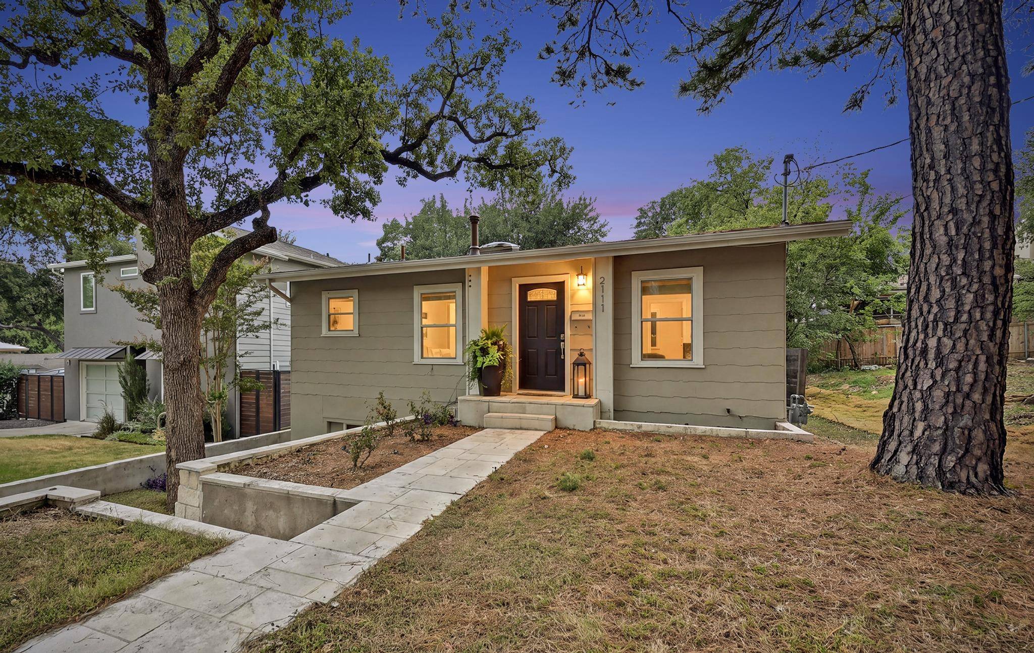 2111 W 12TH ST, Austin, TX 78703