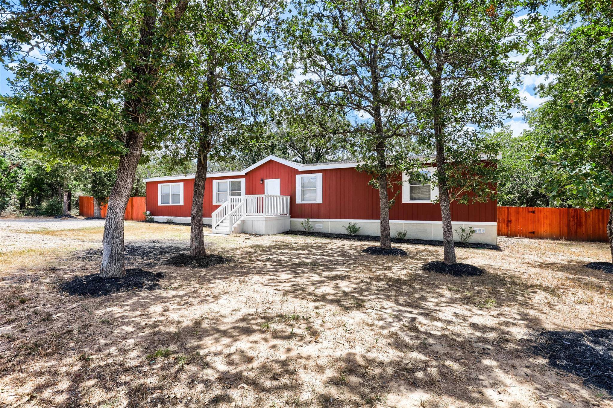 1017 Rosewood DR, Dale, TX 78616