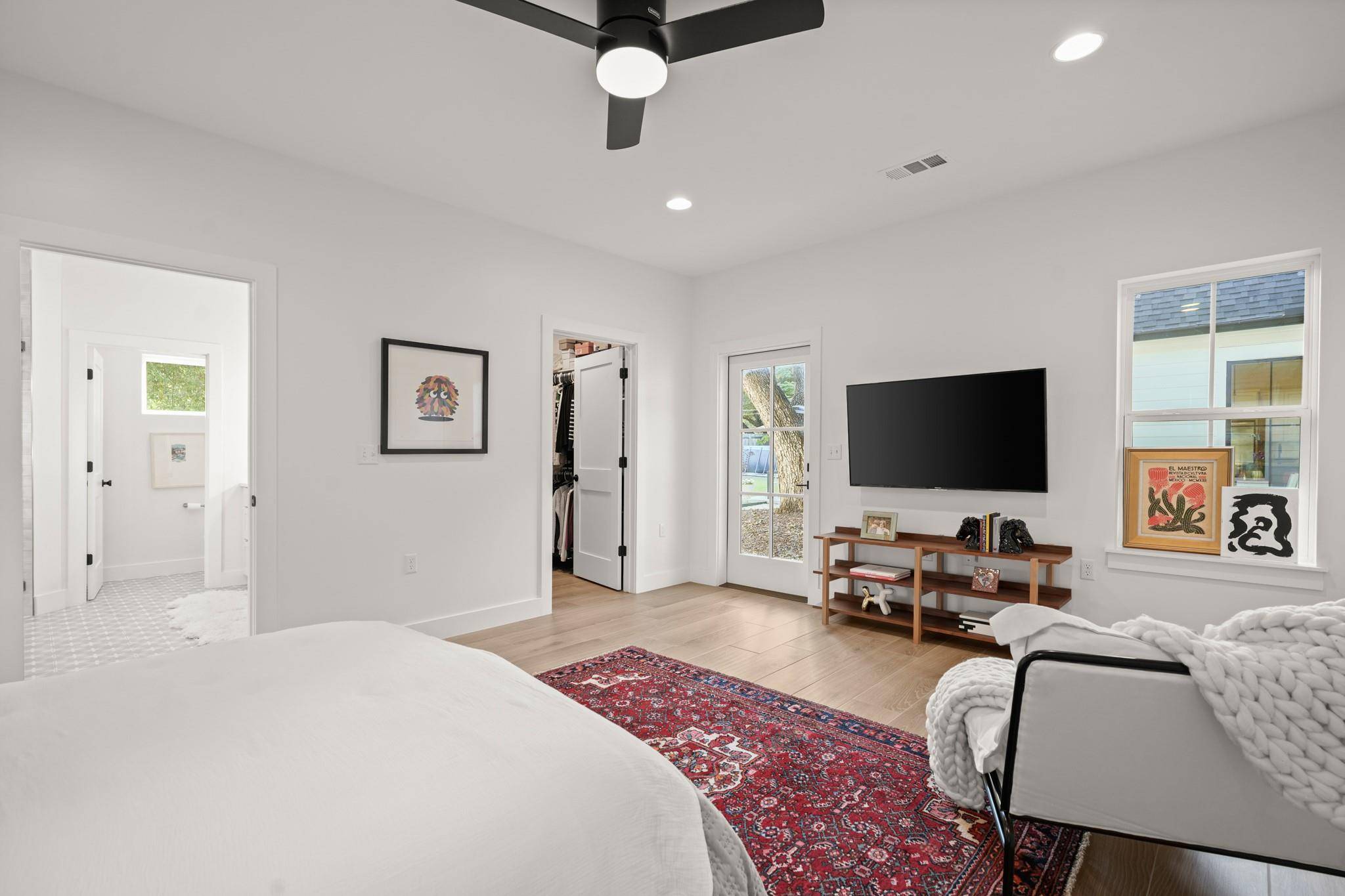 7609 Summervale DR, Austin, TX 78737