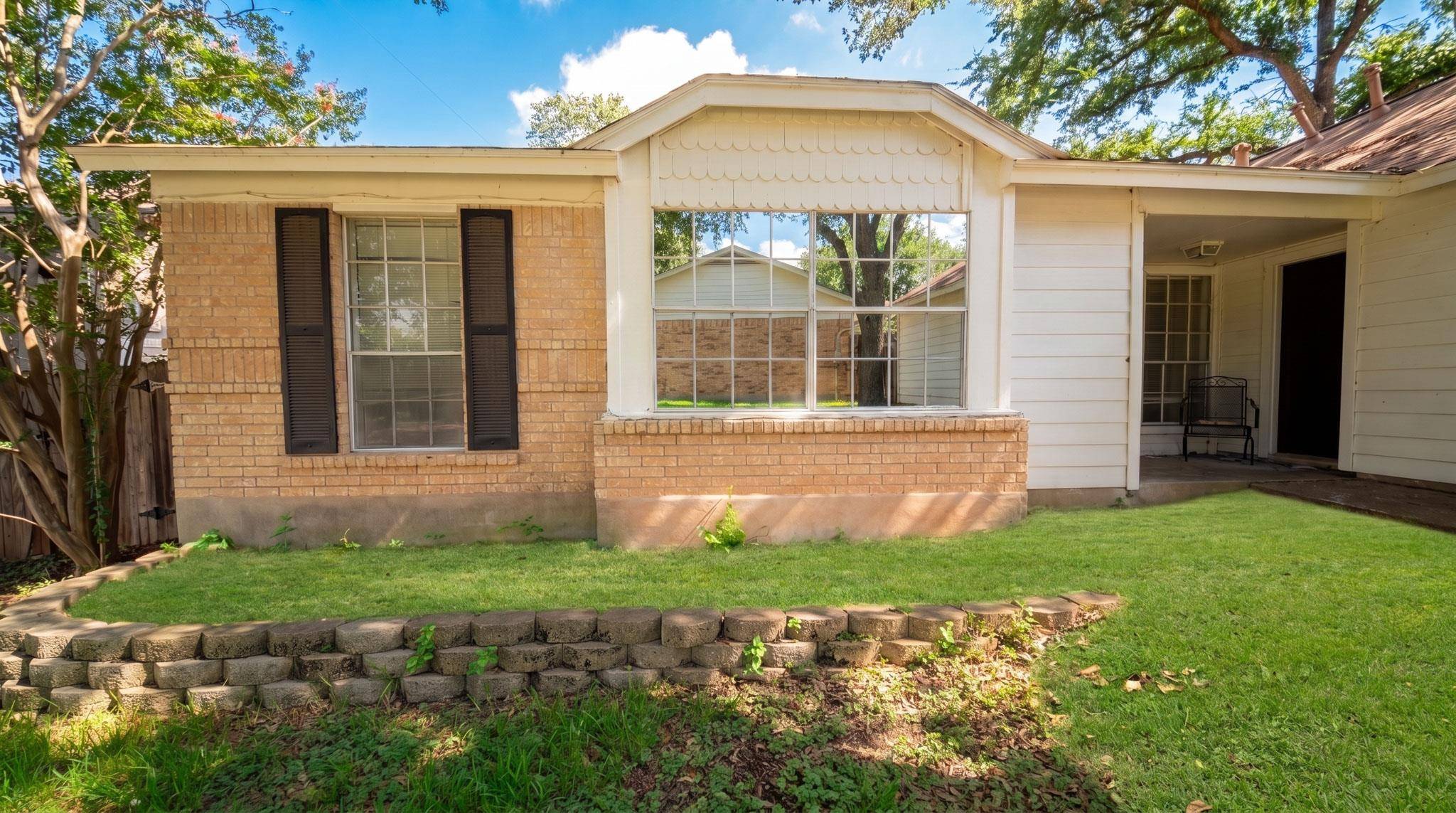 12002 Arrowwood DR #A, Austin, TX 78727