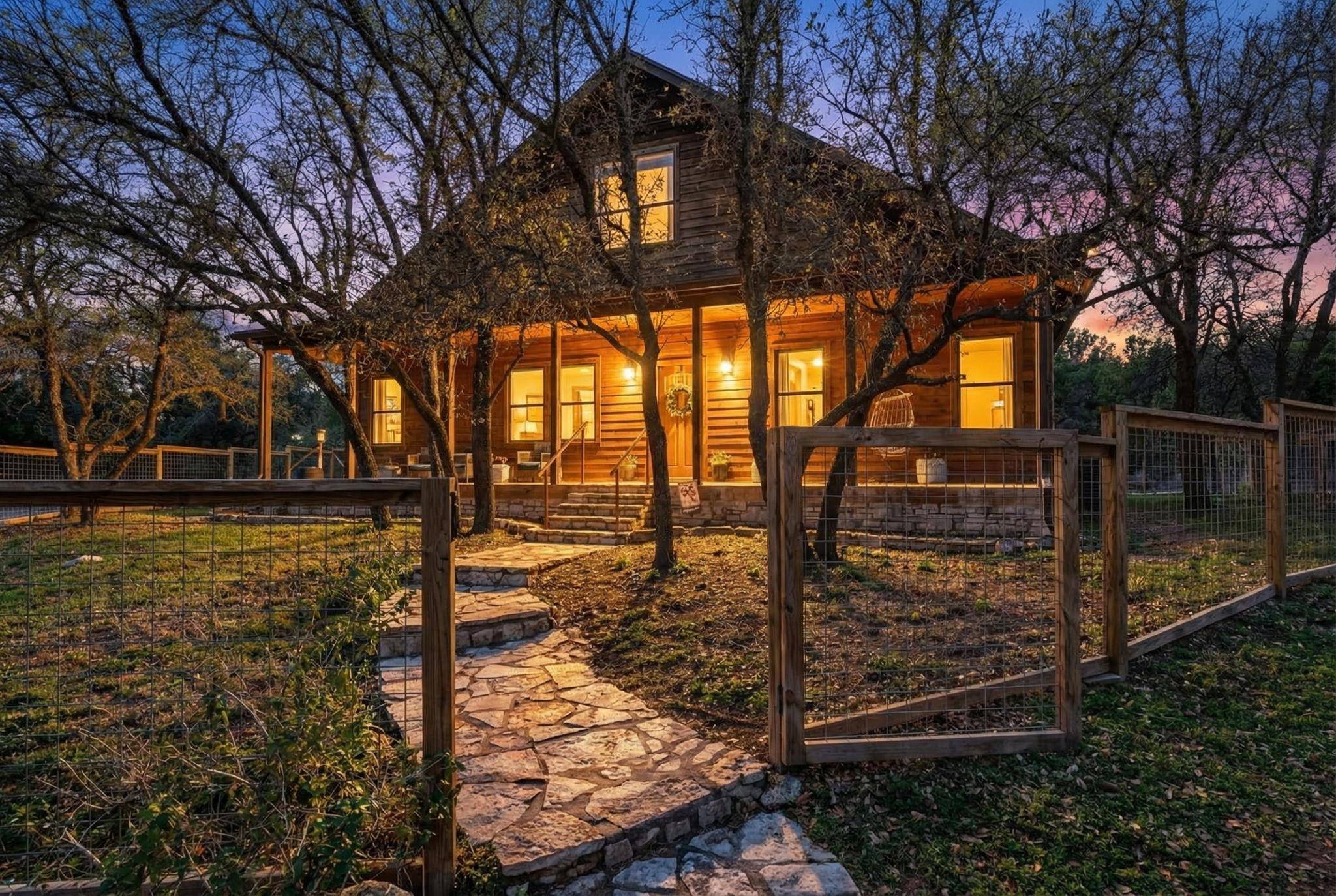 22706 Rocking A TRL, Spicewood, TX 78669
