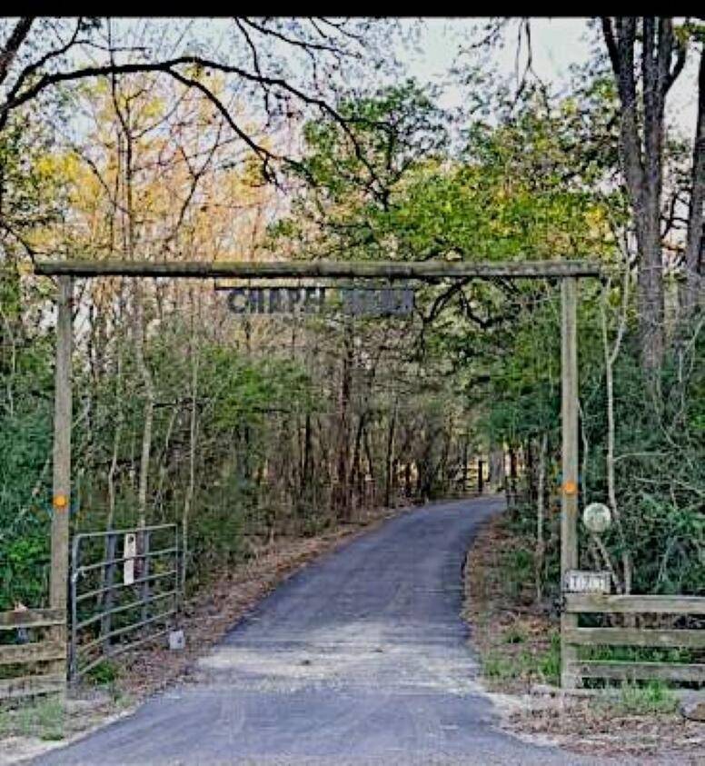 425 Willow Springs RD, Fayetteville, TX 78940