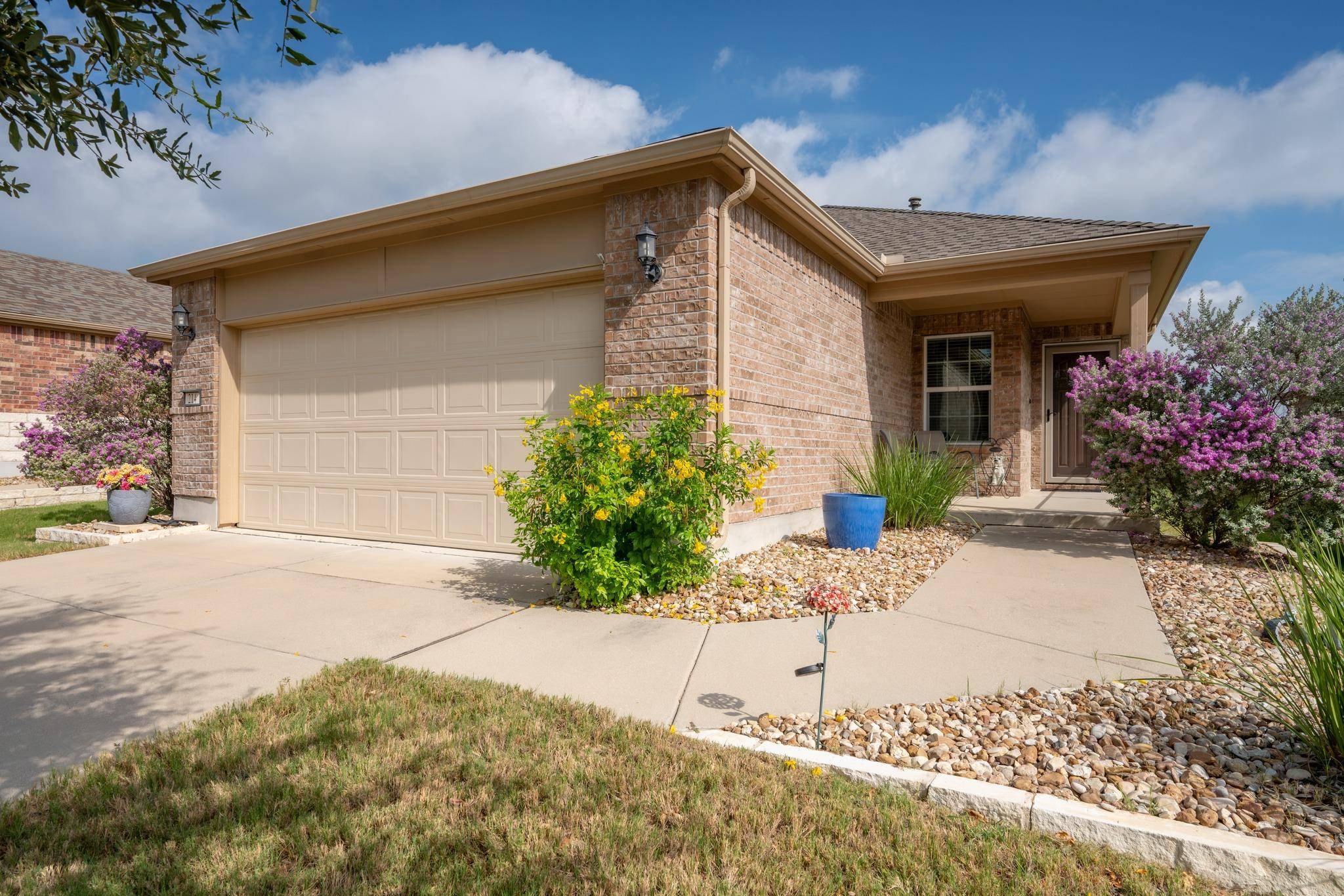 214 Hobby ST, Georgetown, TX 78633