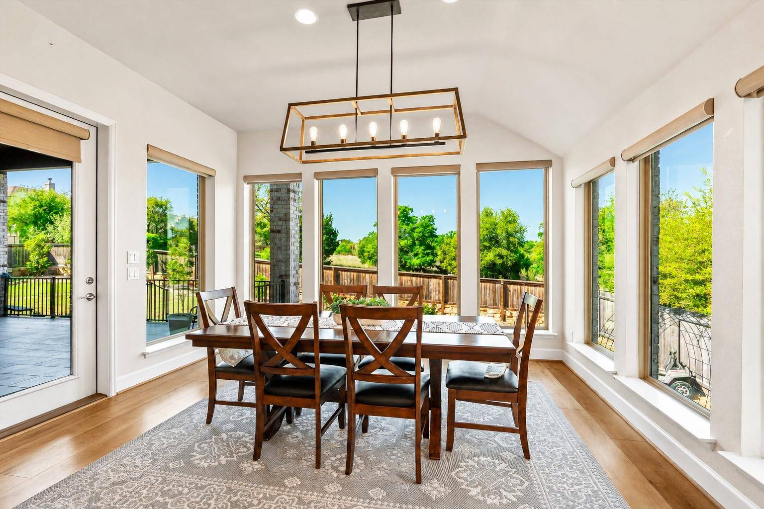 101 Pienza DR, Georgetown, TX 78628