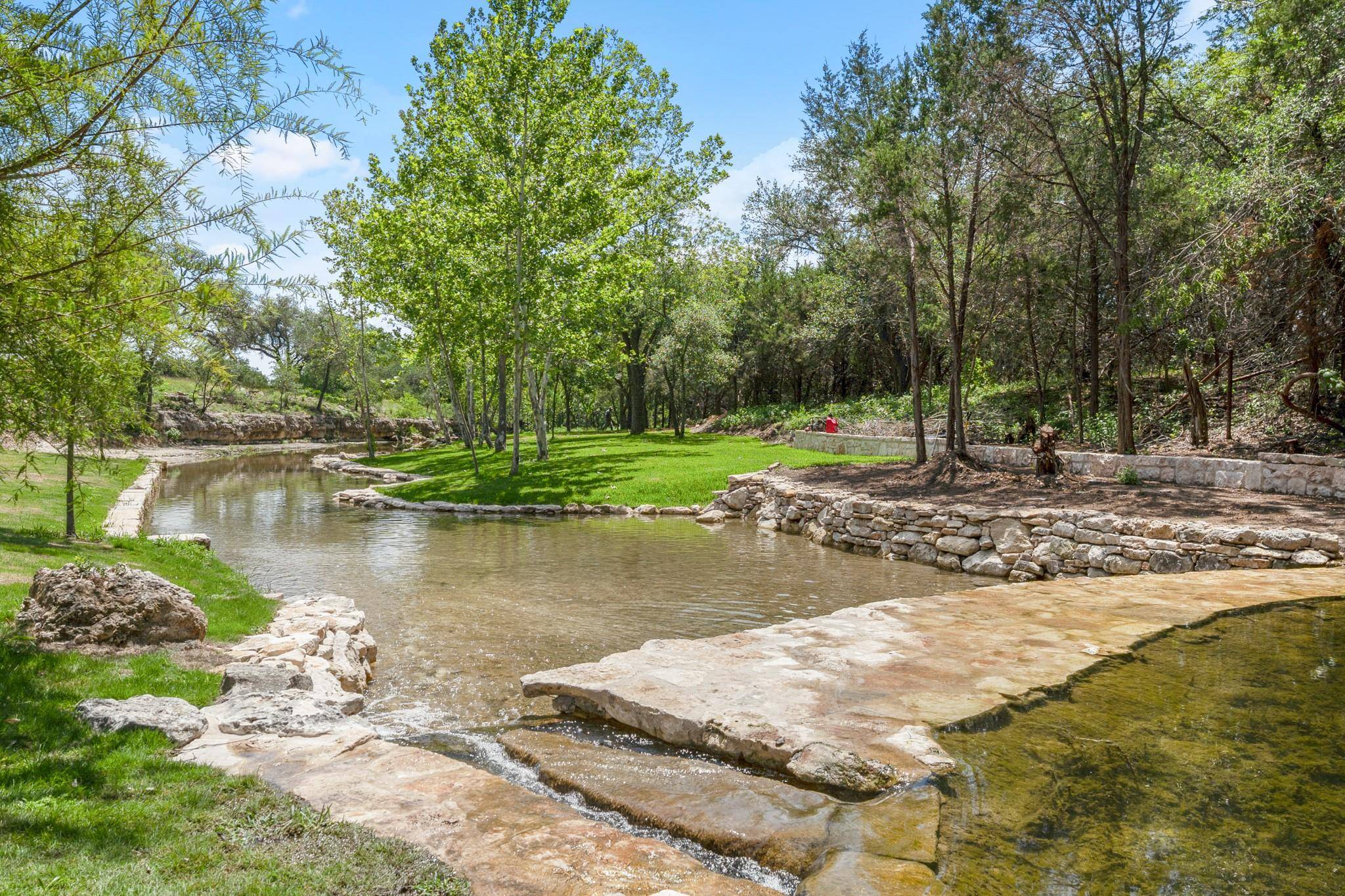 5115 Twin Acres DR, Austin, TX 78738