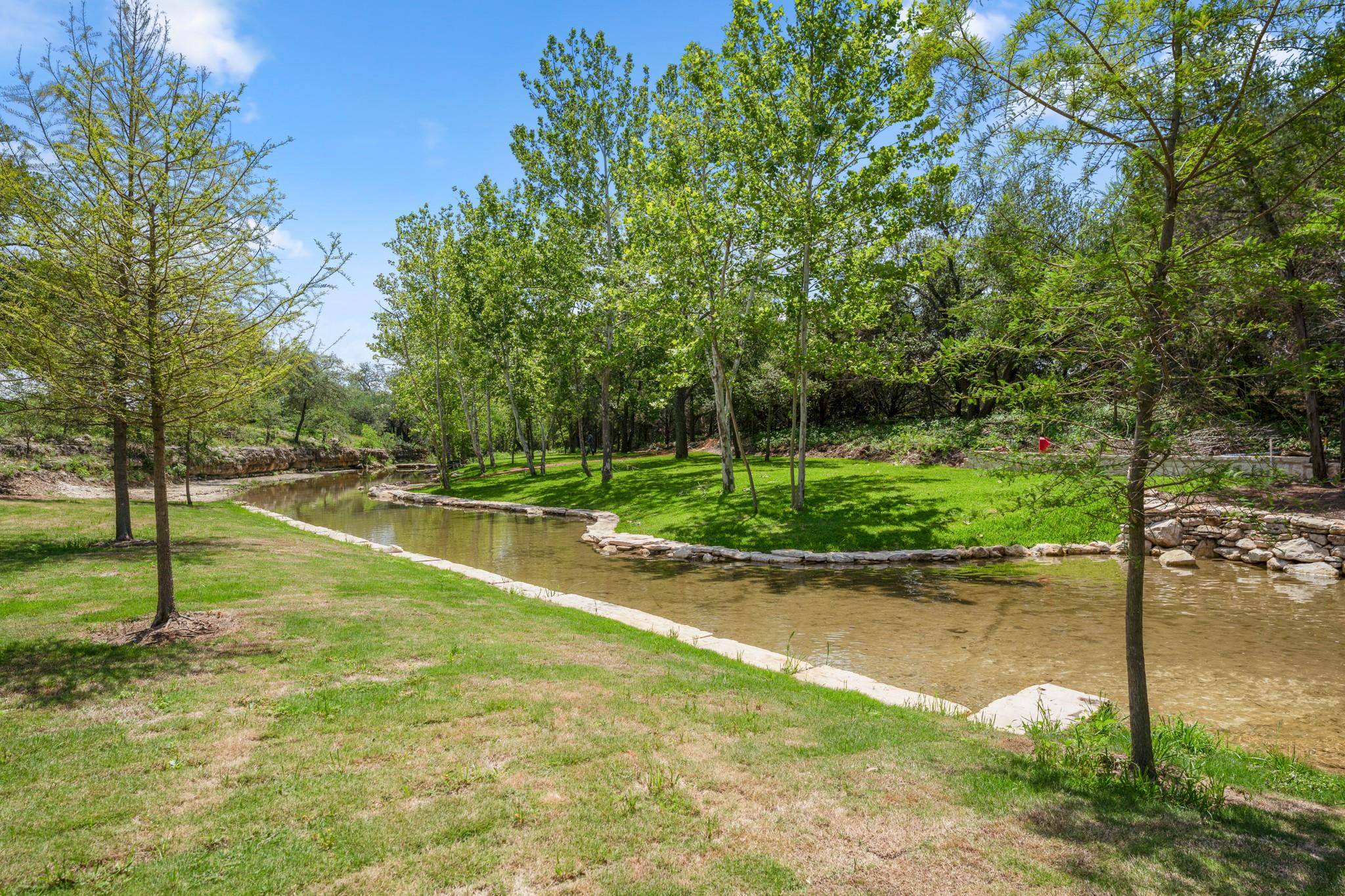 5115 Twin Acres DR, Austin, TX 78738