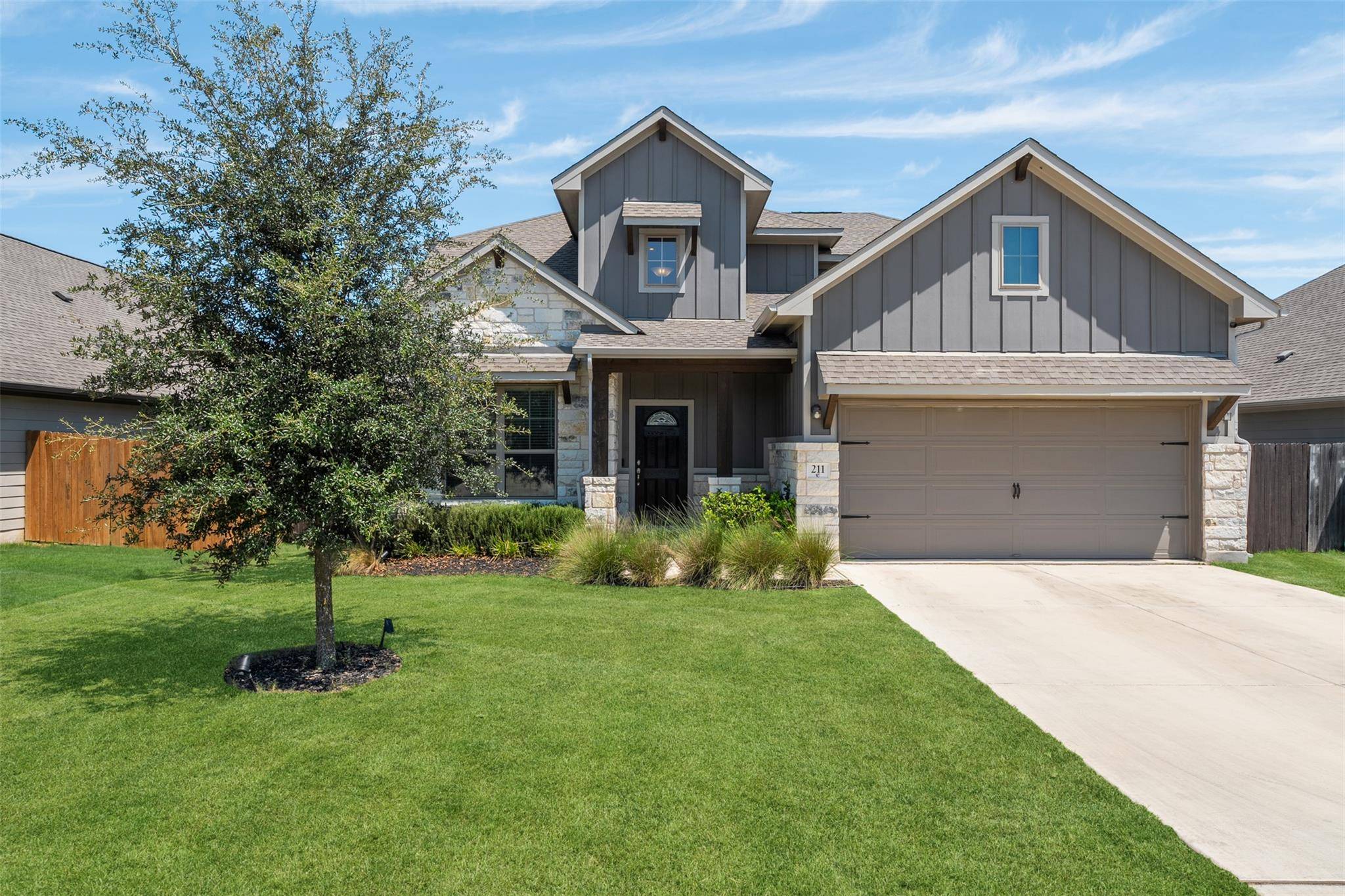 211 Brookside ST, Hutto, TX 78634