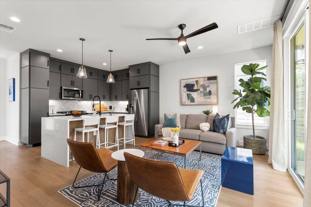 2104 E 2nd ST #2, Austin, TX 78702