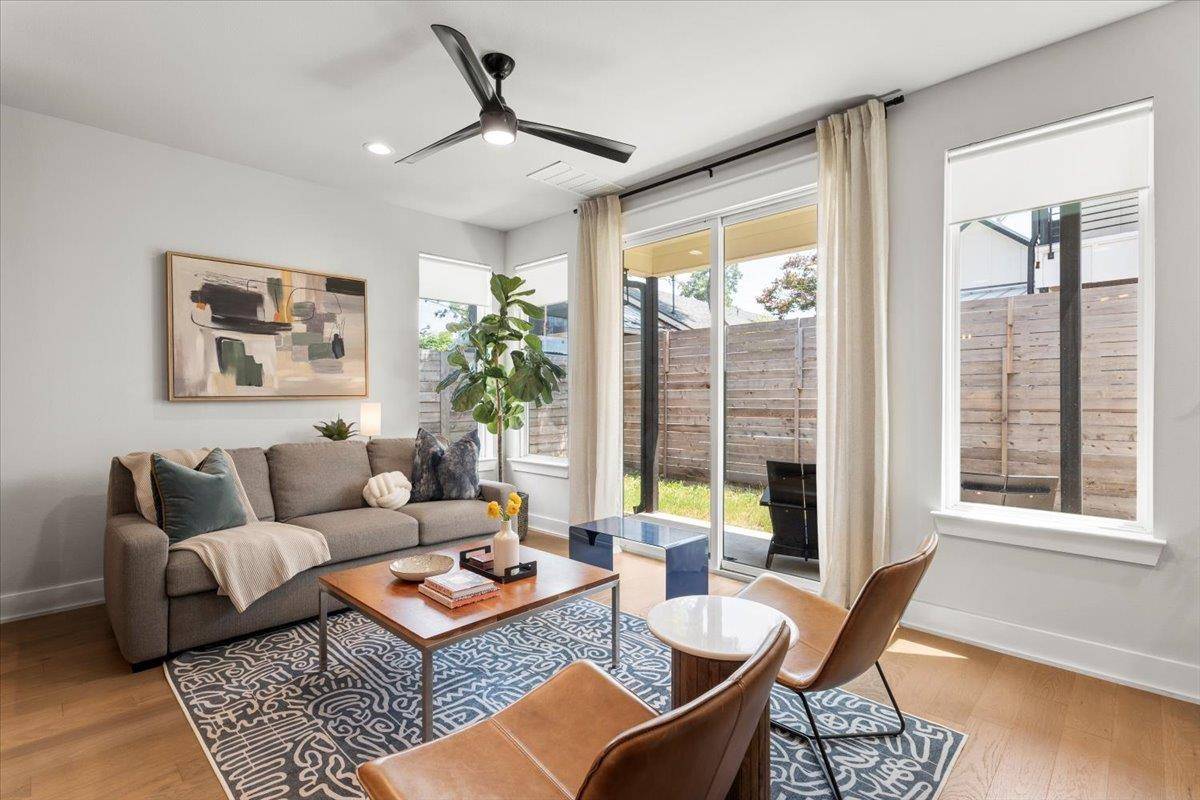 2104 E 2nd ST #2, Austin, TX 78702