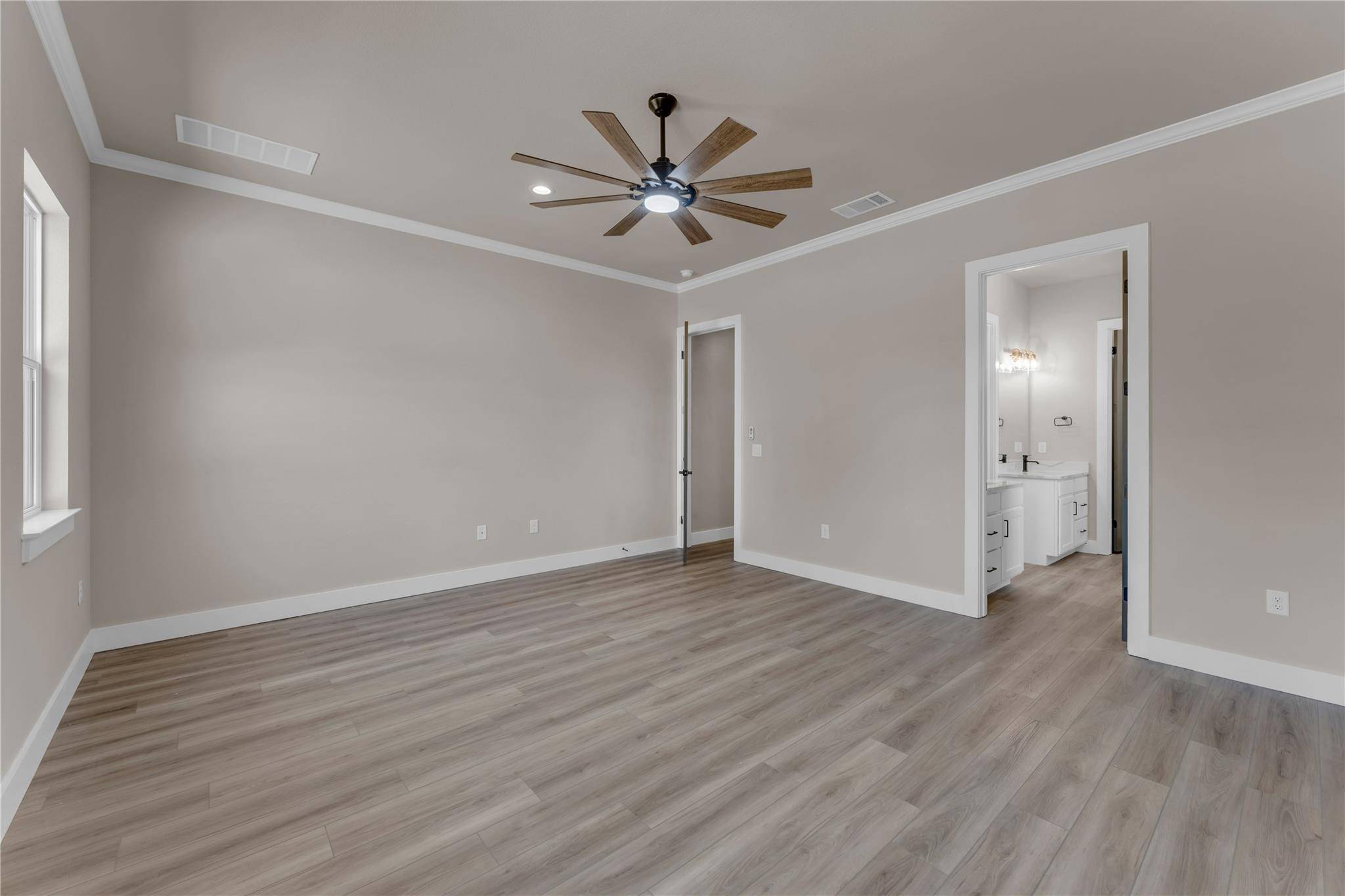 240 Sunday DR, Burnet, TX 78611