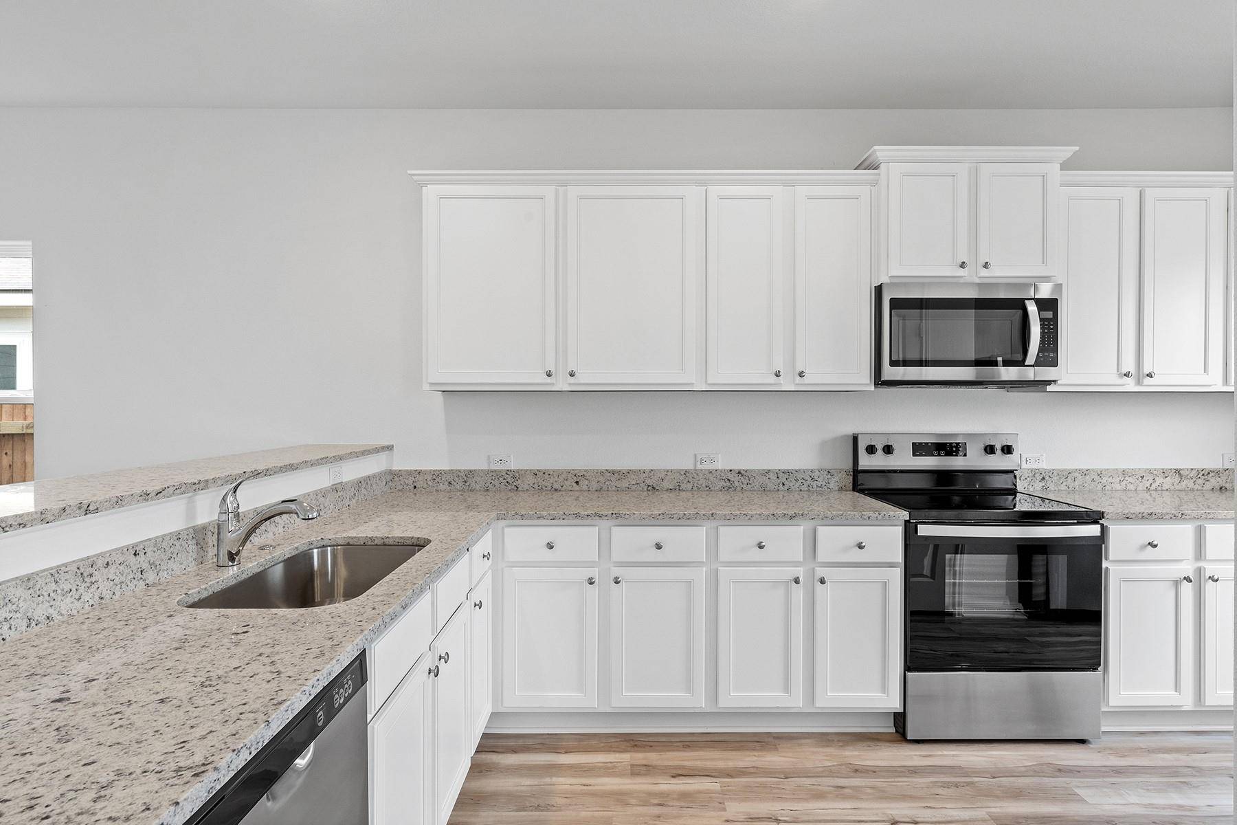 201 Paradise Canyon DR, Jarrell, TX 76537