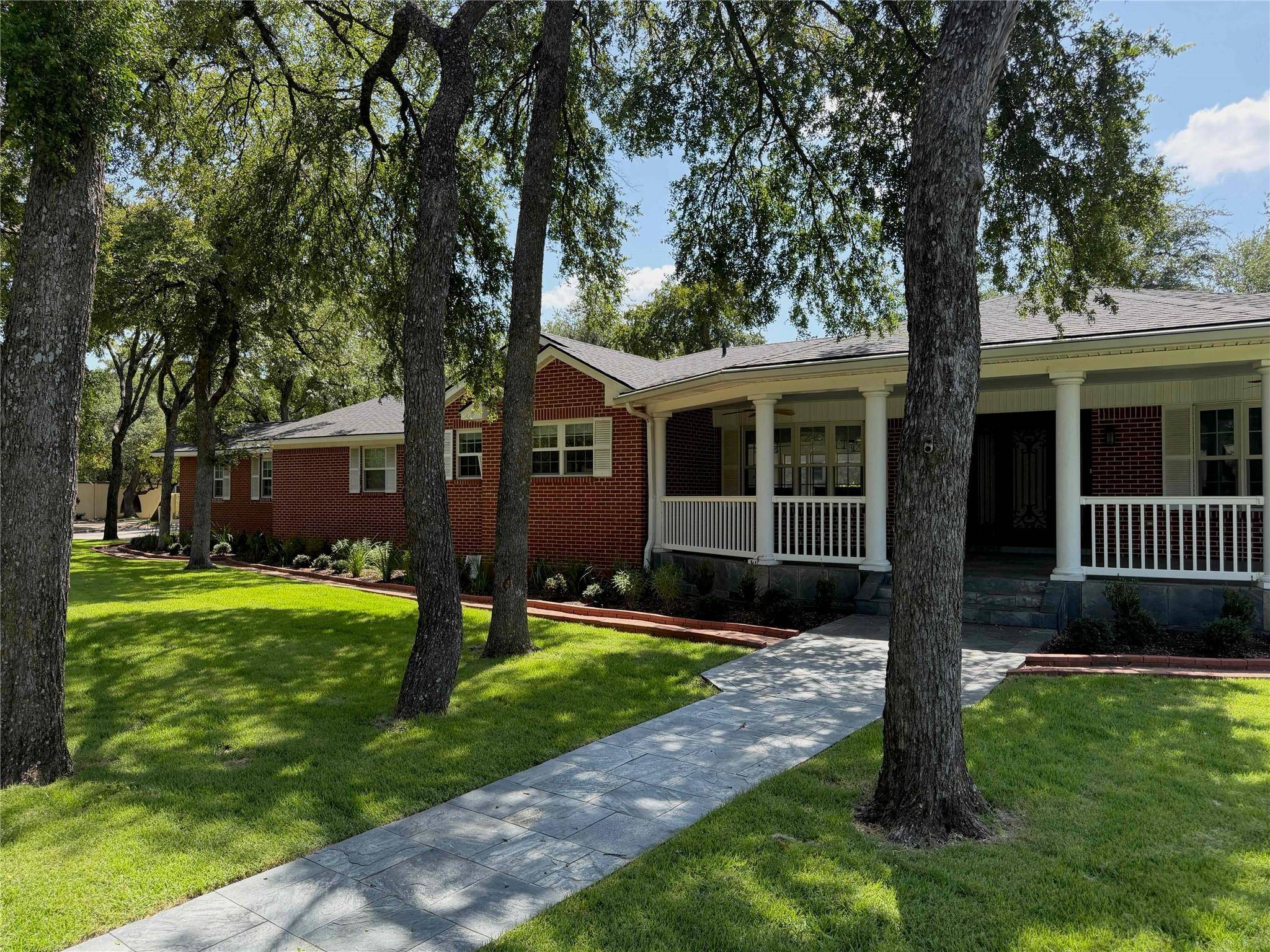 11906 Arch Hill DR, Austin, TX 78750