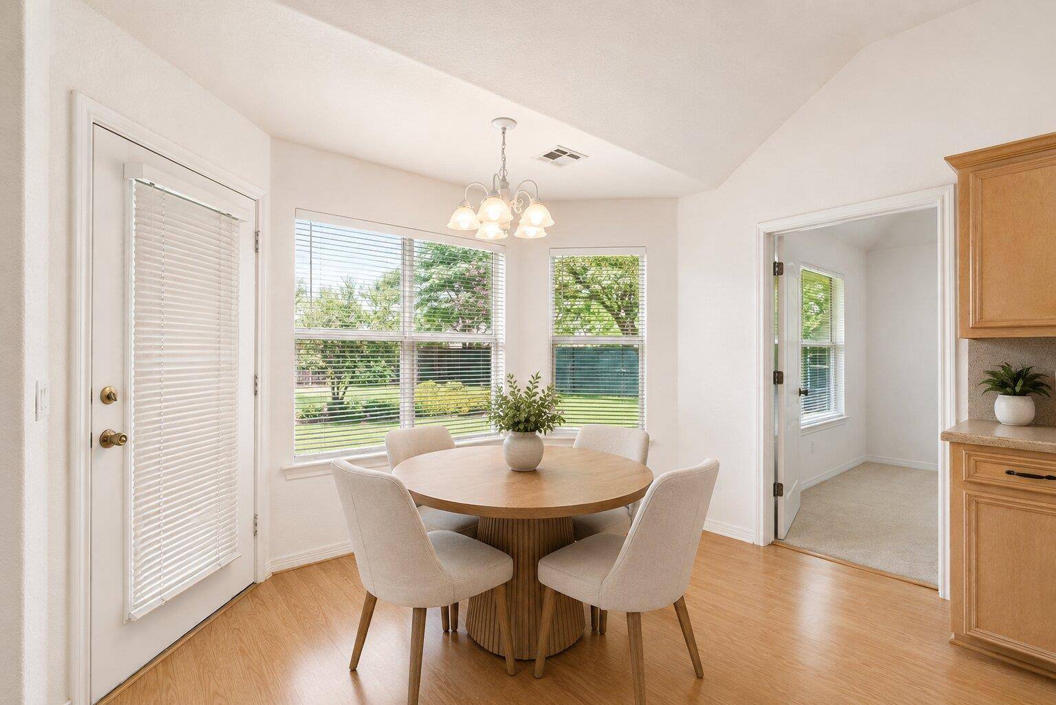 106 Stacey LN, Georgetown, TX 78628