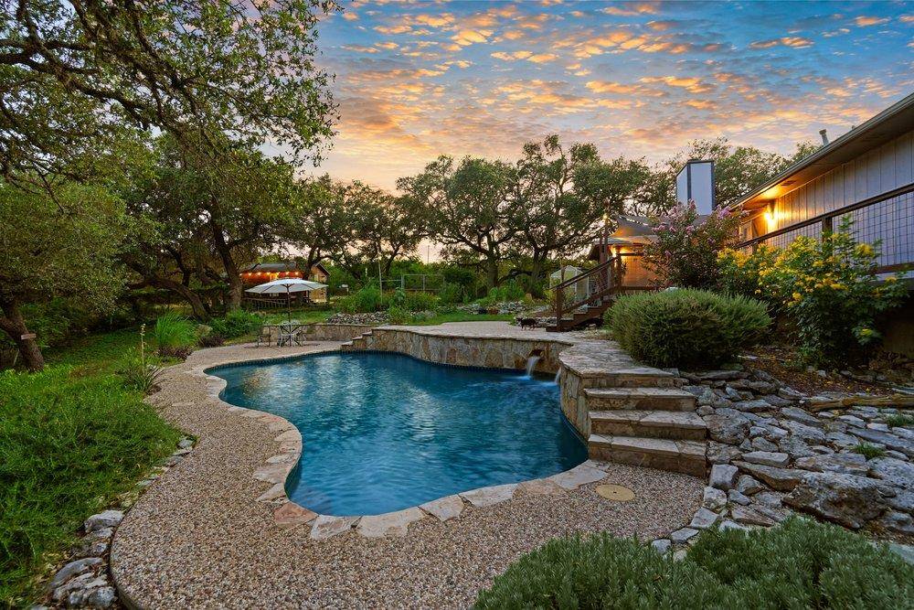 2111 Stallion Springs DR, Fischer, TX 78623
