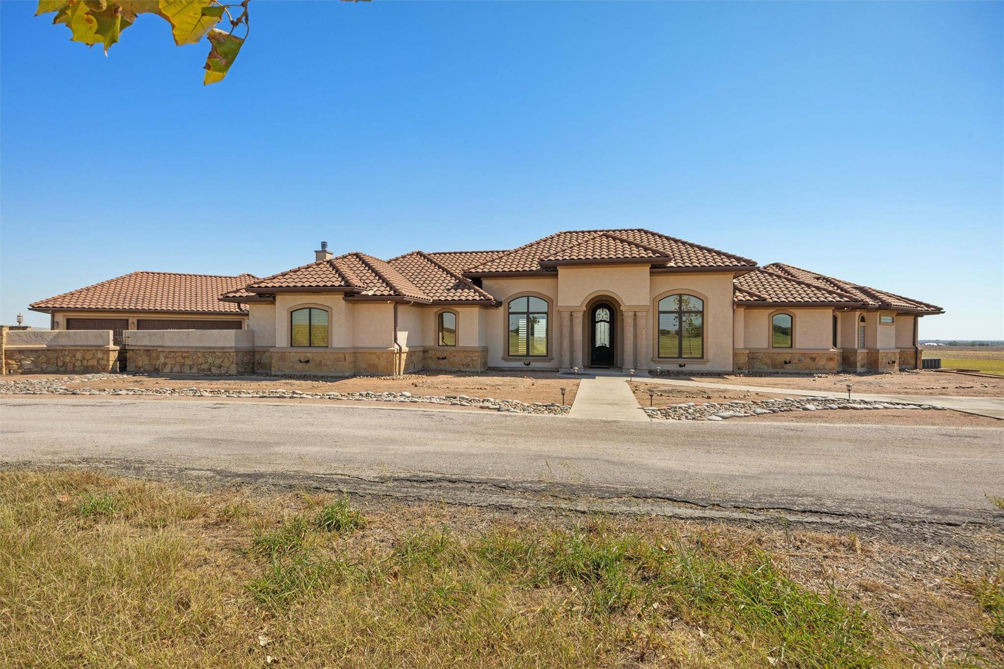 14502 Lund Carlson RD, Coupland, TX 78615