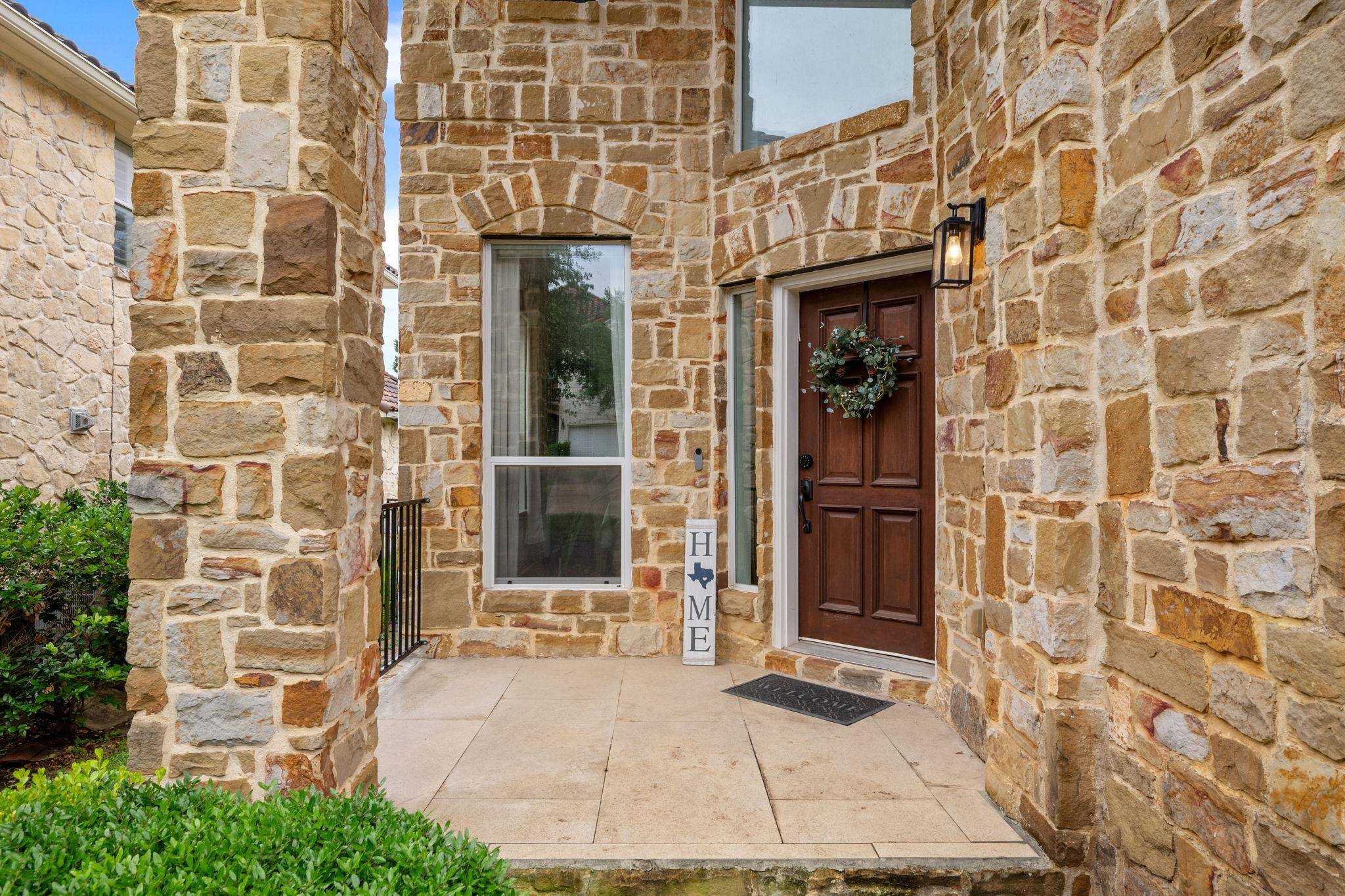 14425 American Kestrel DR, Austin, TX 78738
