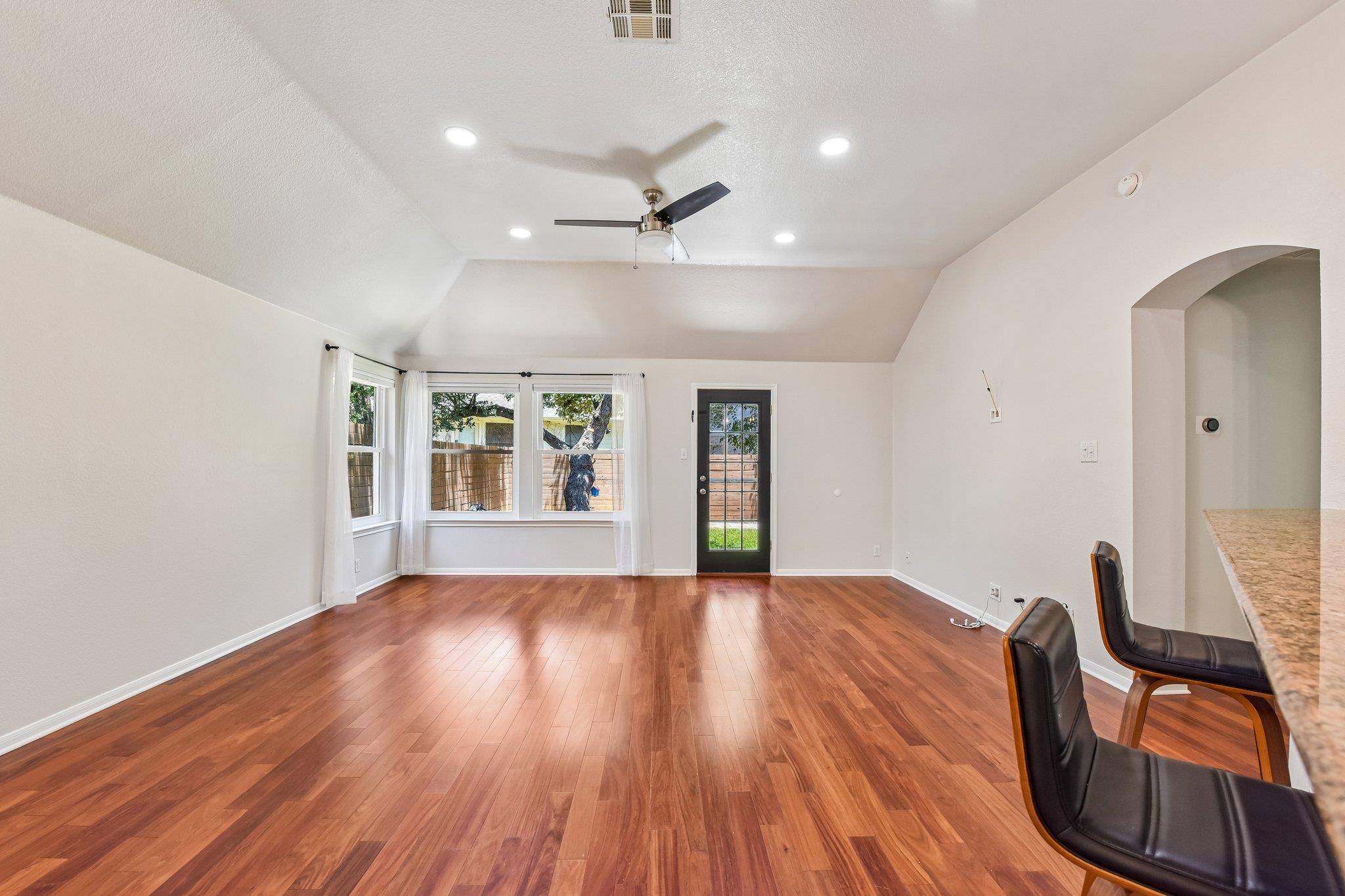 5958 Salcon Cliff DR, Austin, TX 78749