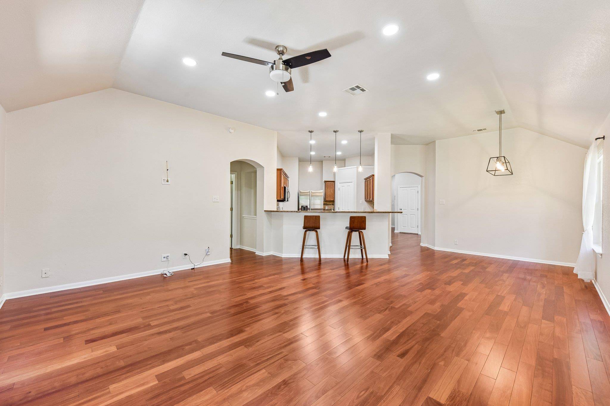 5958 Salcon Cliff DR, Austin, TX 78749