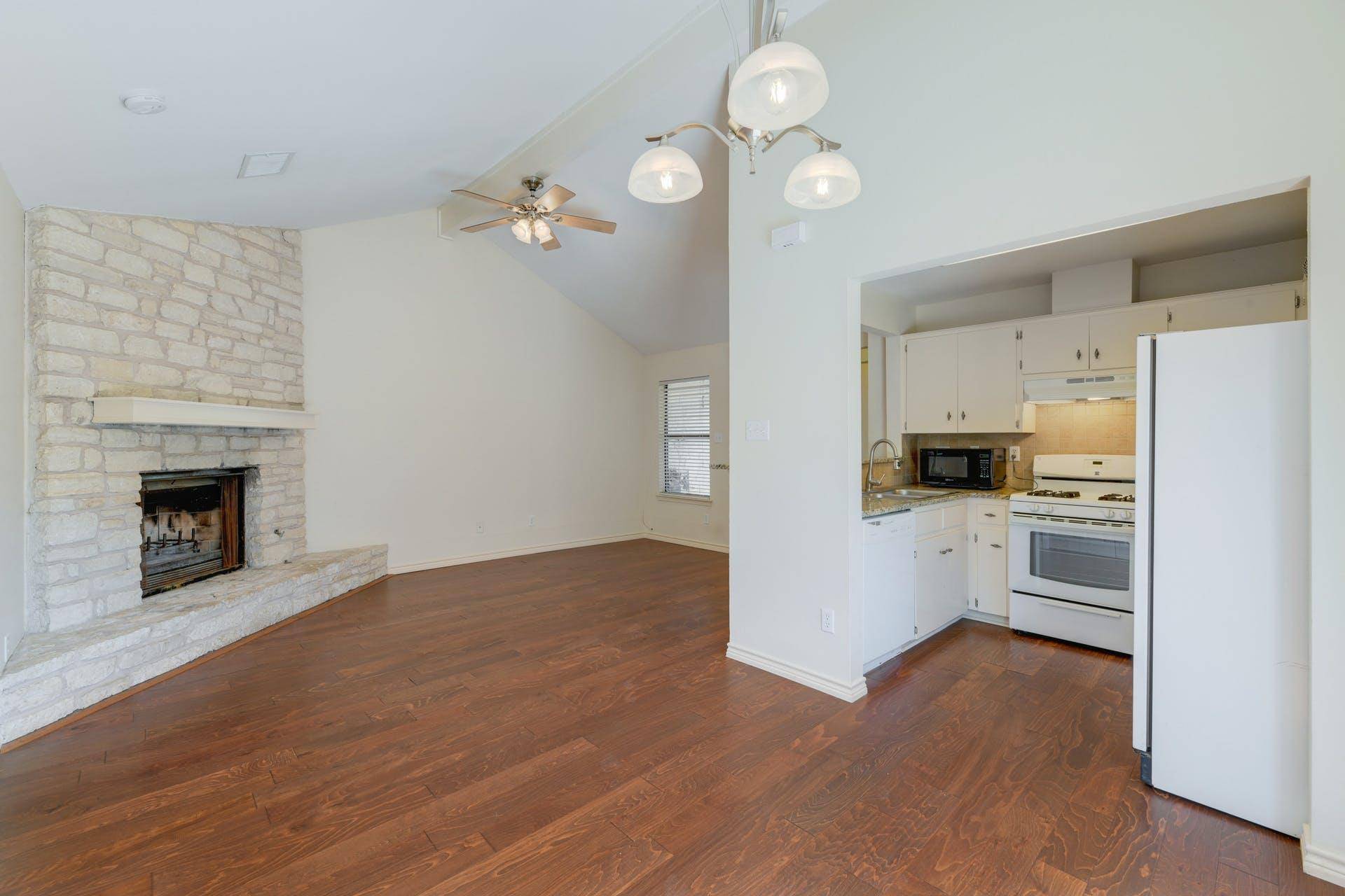 1802 Rawhide DR #B, Round Rock, TX 78681
